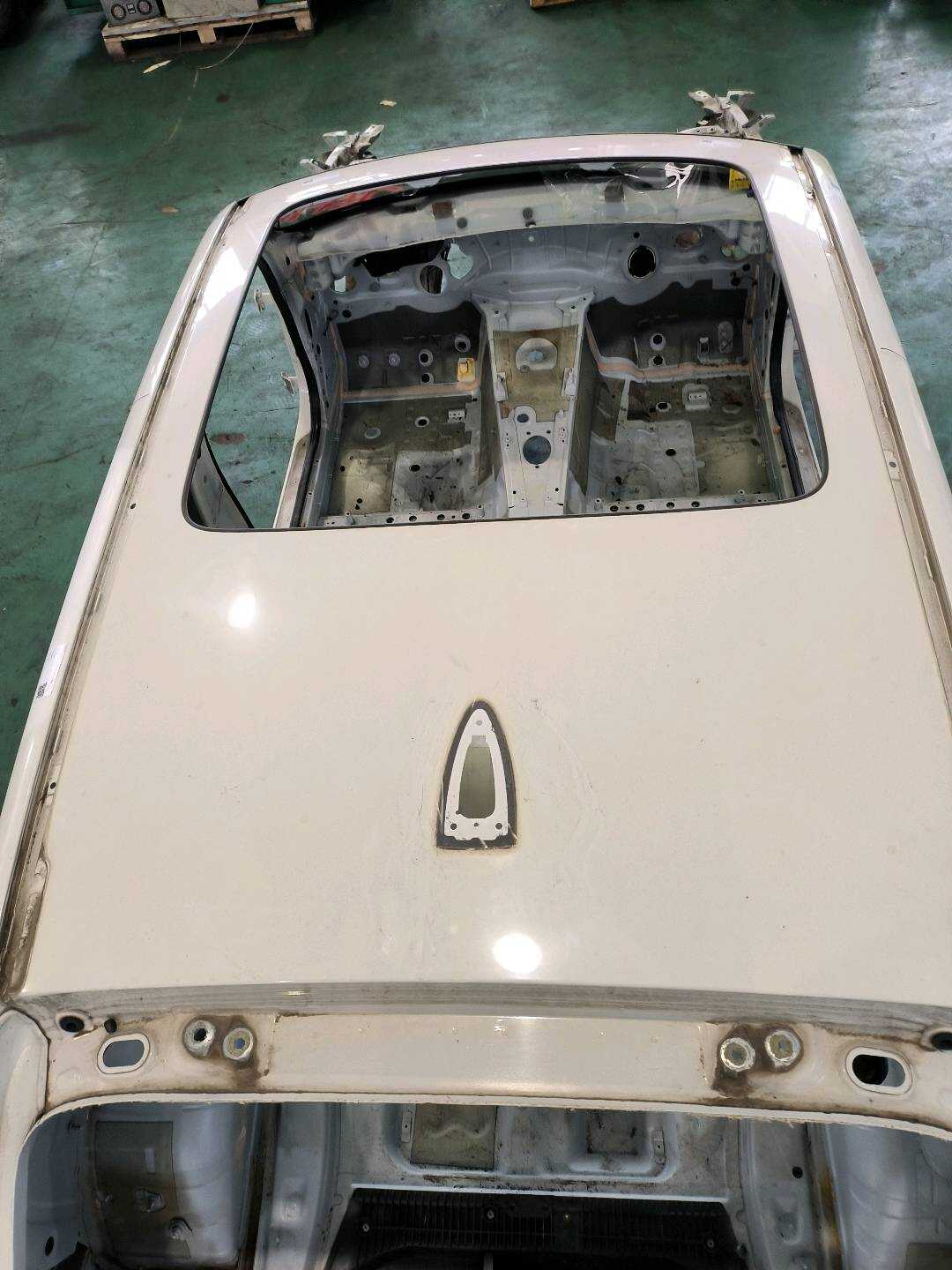 41009633656 Roof Outer Panel