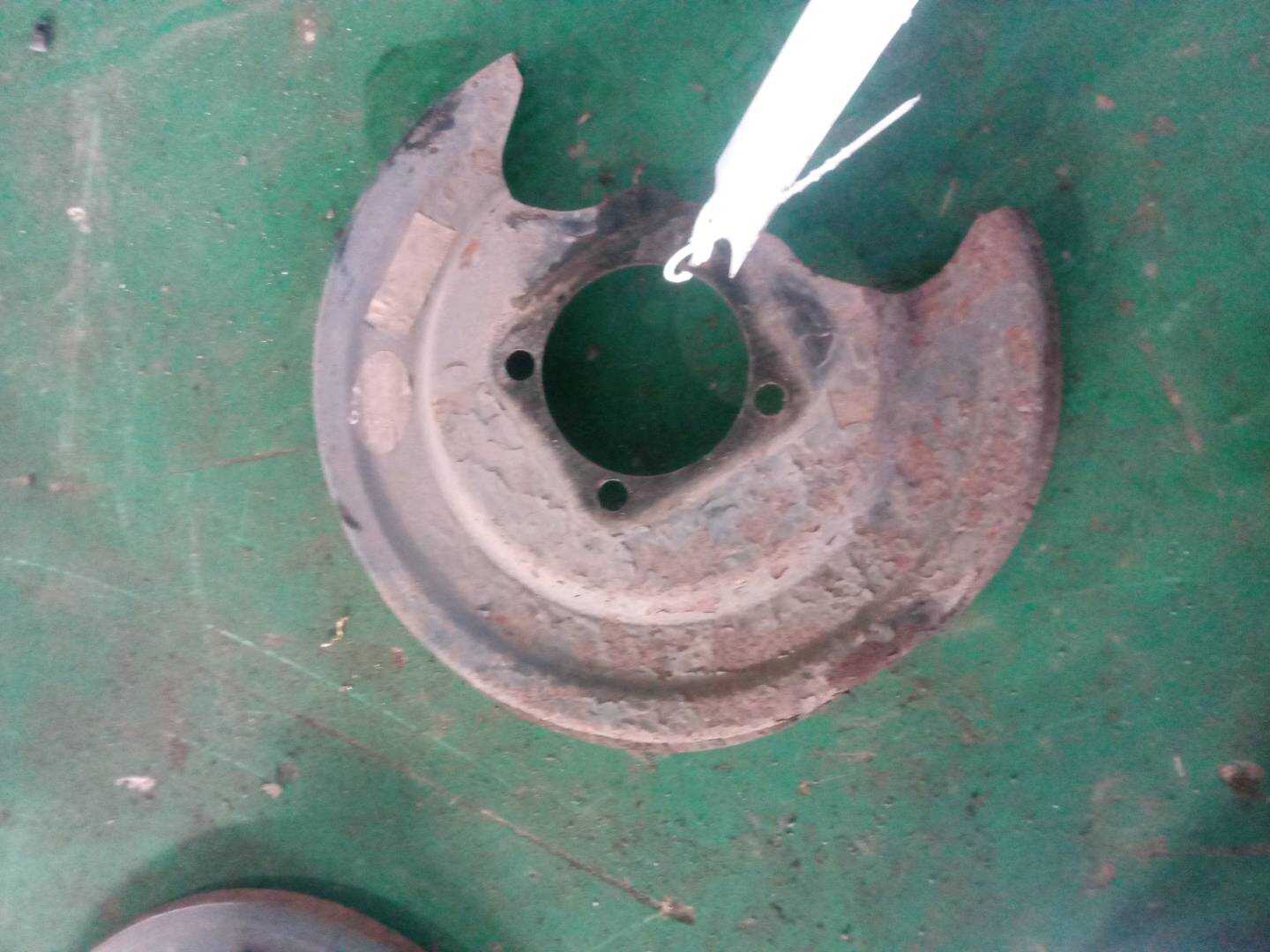 SCF3502118 Rear Right Brake Splash Shield