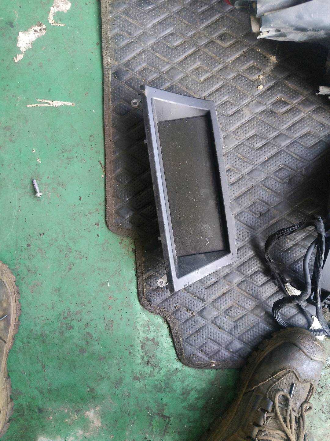 65509232896 仪表台中央显示器