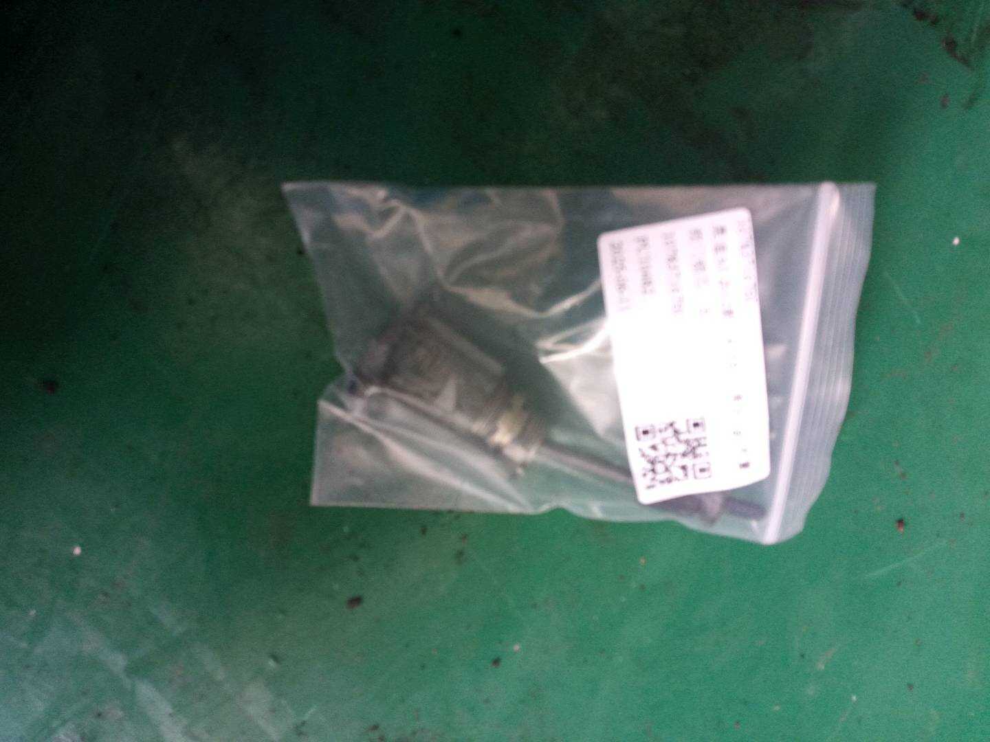 107837167BL 前门锁芯(左)