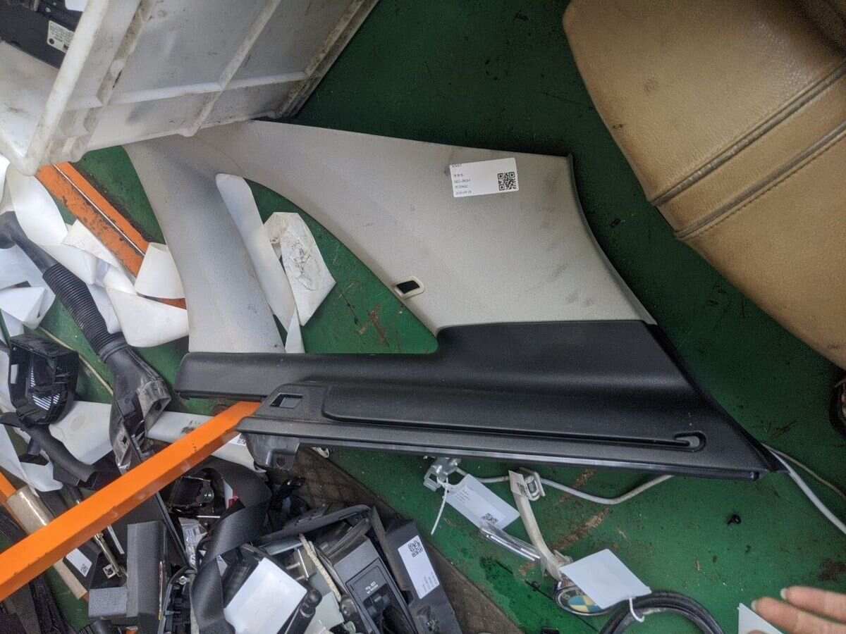 A16969004539051 C柱内衬（右上）