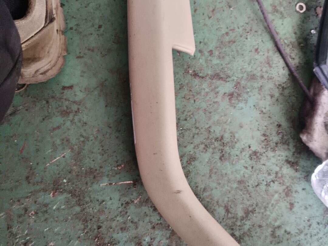4F0867373A 后门扶手(左)