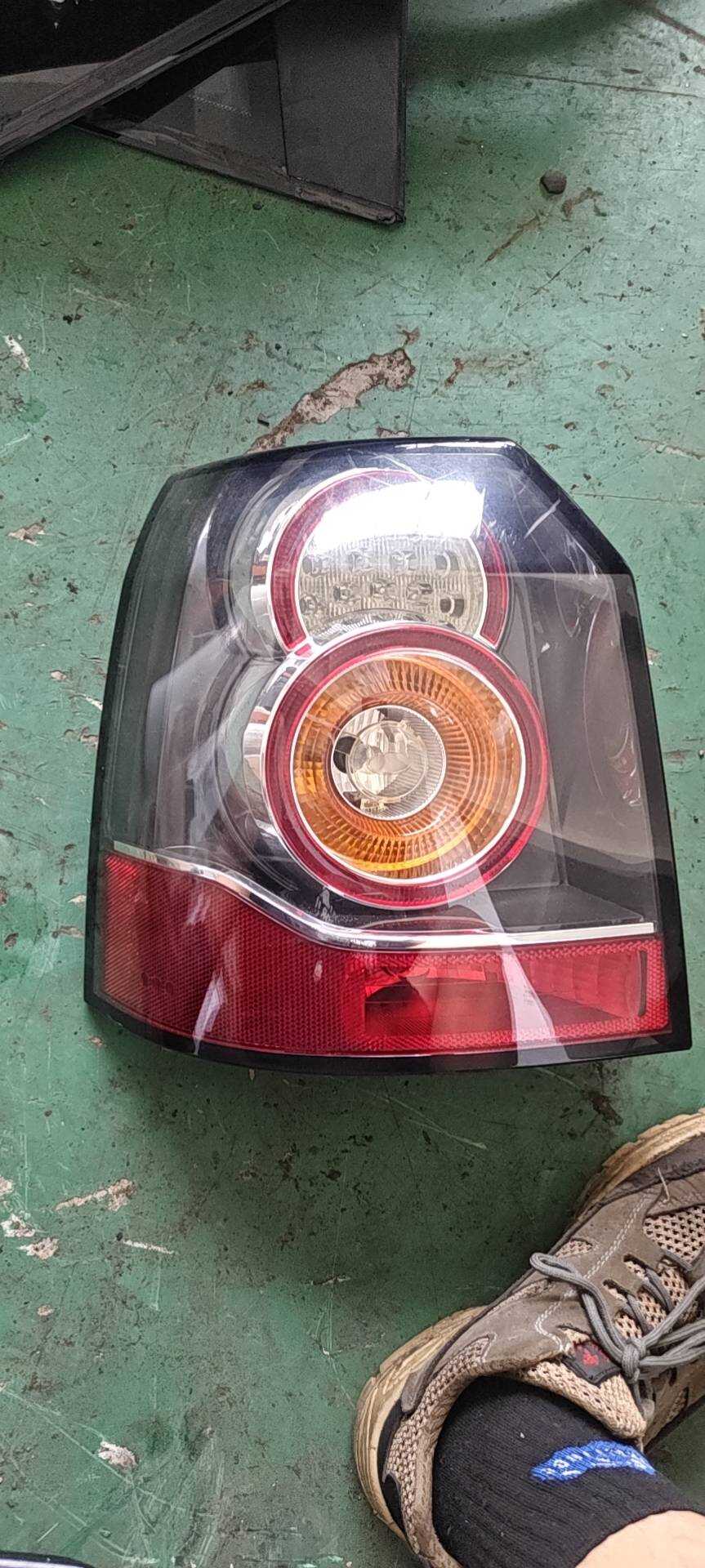 LR039798 外尾灯总成（左）