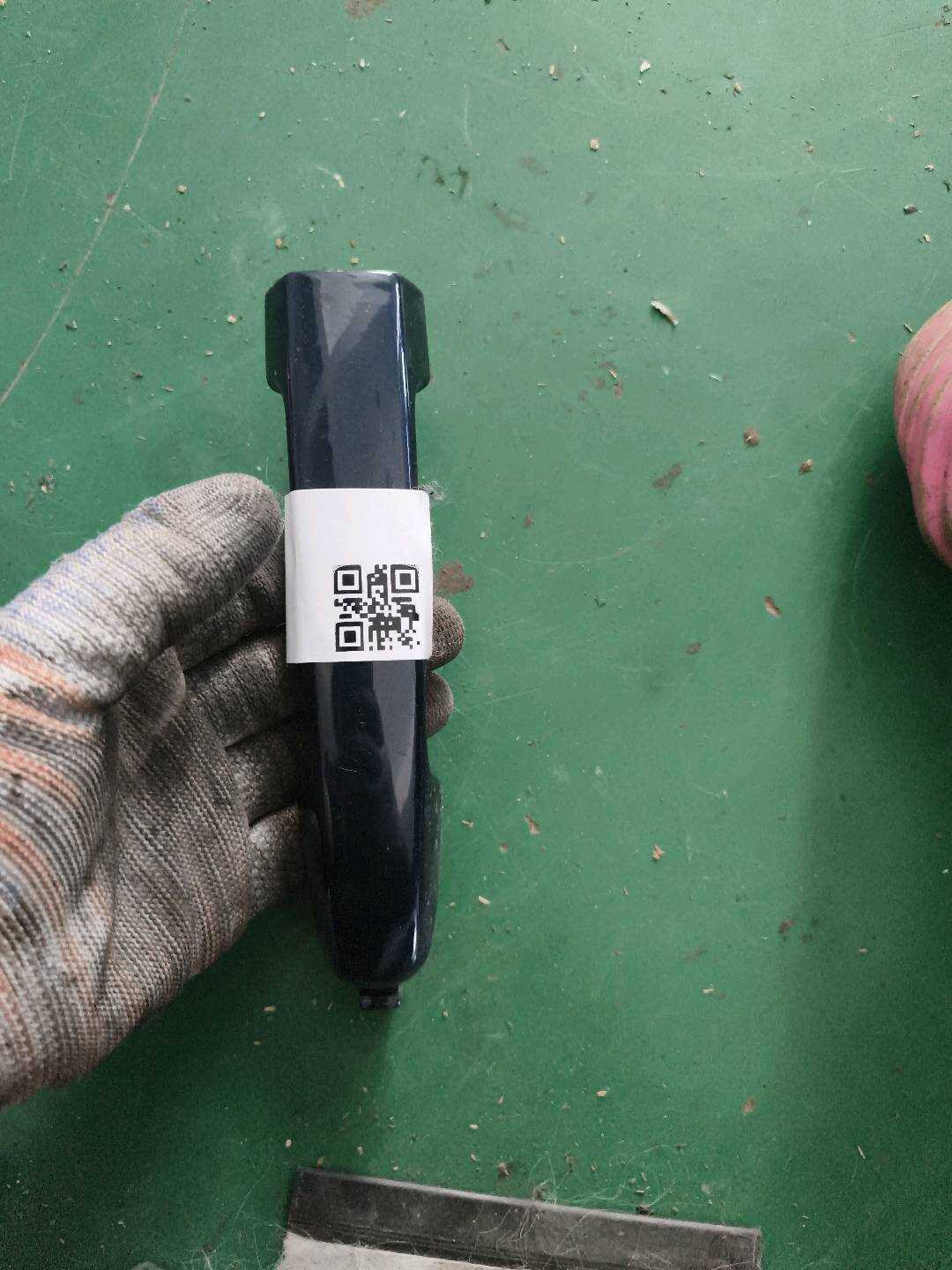 6921112220R8 后门外拉手（左）