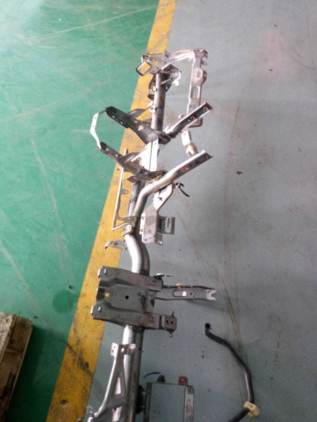 61300SWNH01ZZ Dashboard Frame