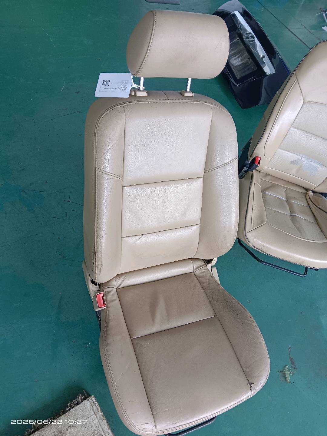 9012107 驾驶员座椅总成