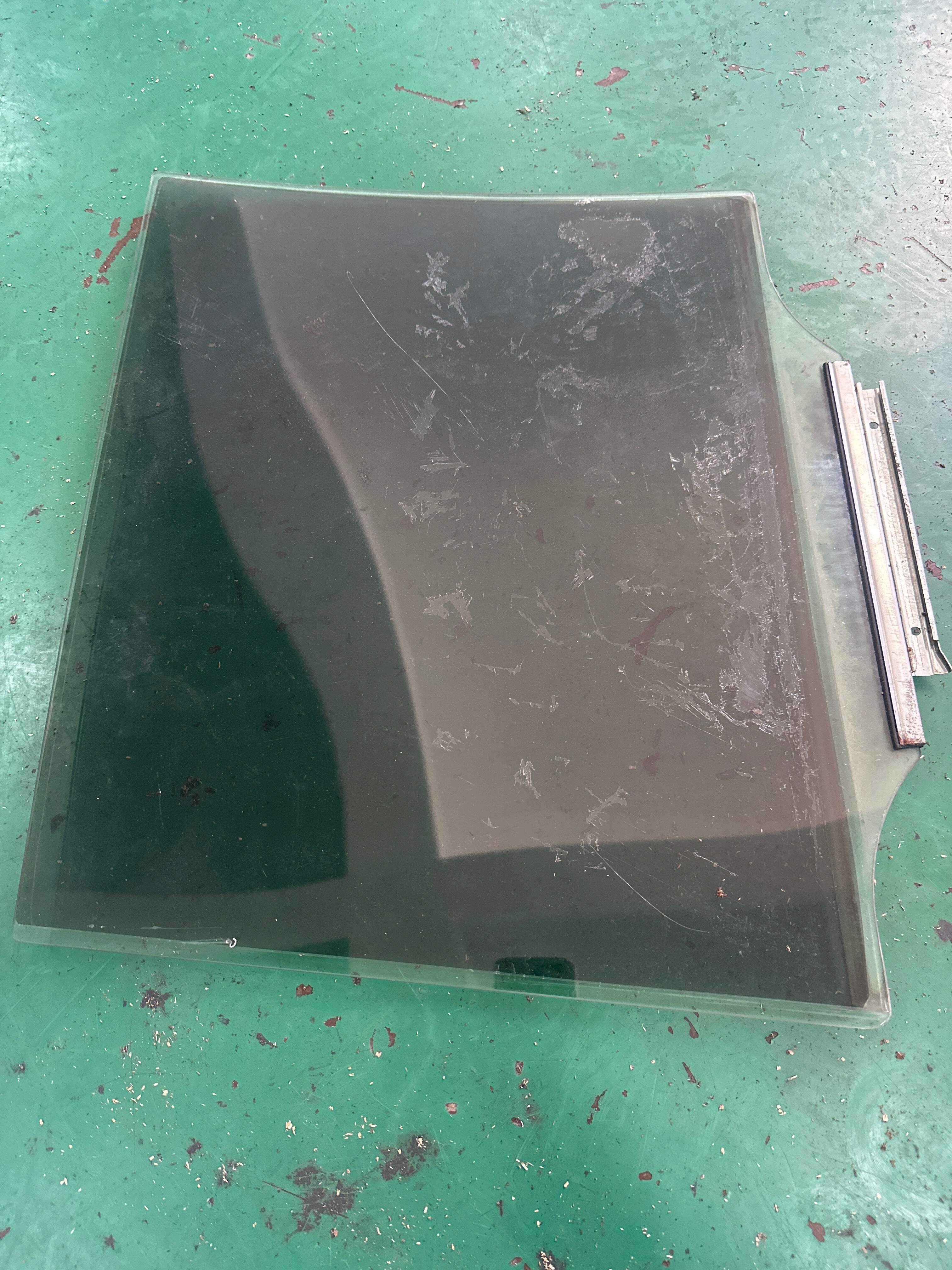 6811360210 Rear Door Glass, Right