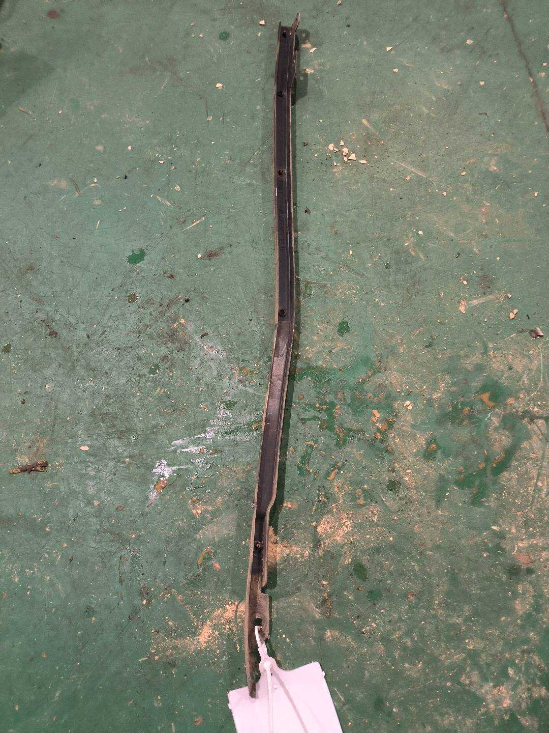 A2218850116 后保险杠加强筋(左)