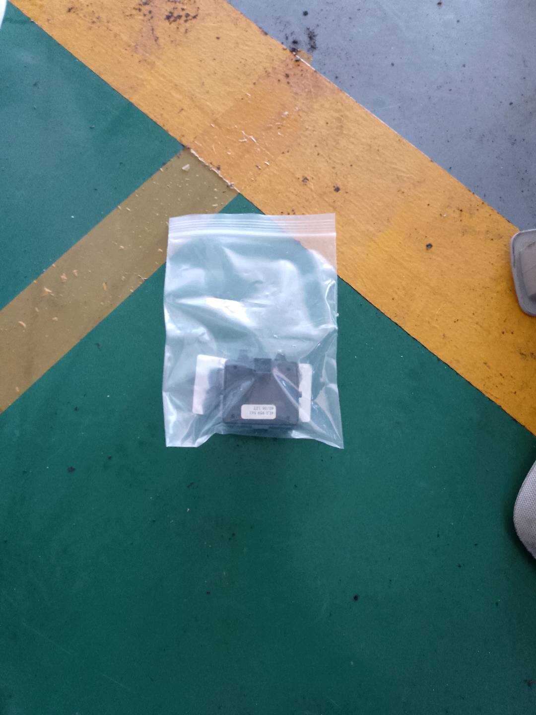 4L0959561A12T 天窗开关