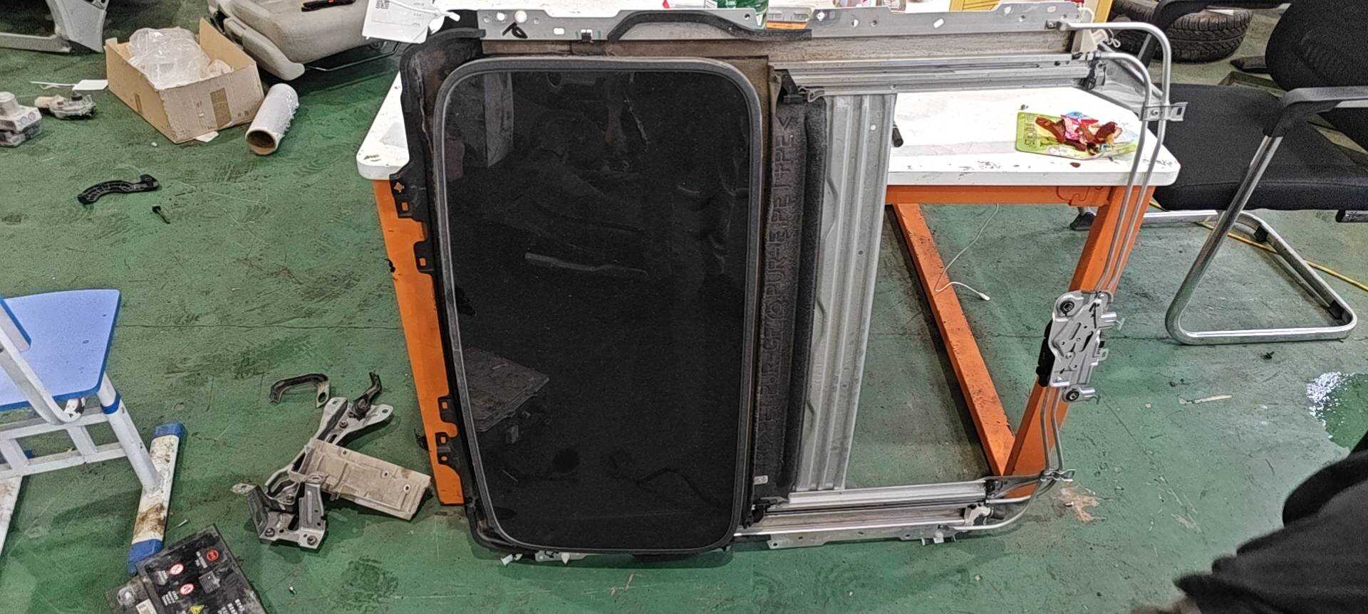 70100TP5G21 Sunroof Assembly