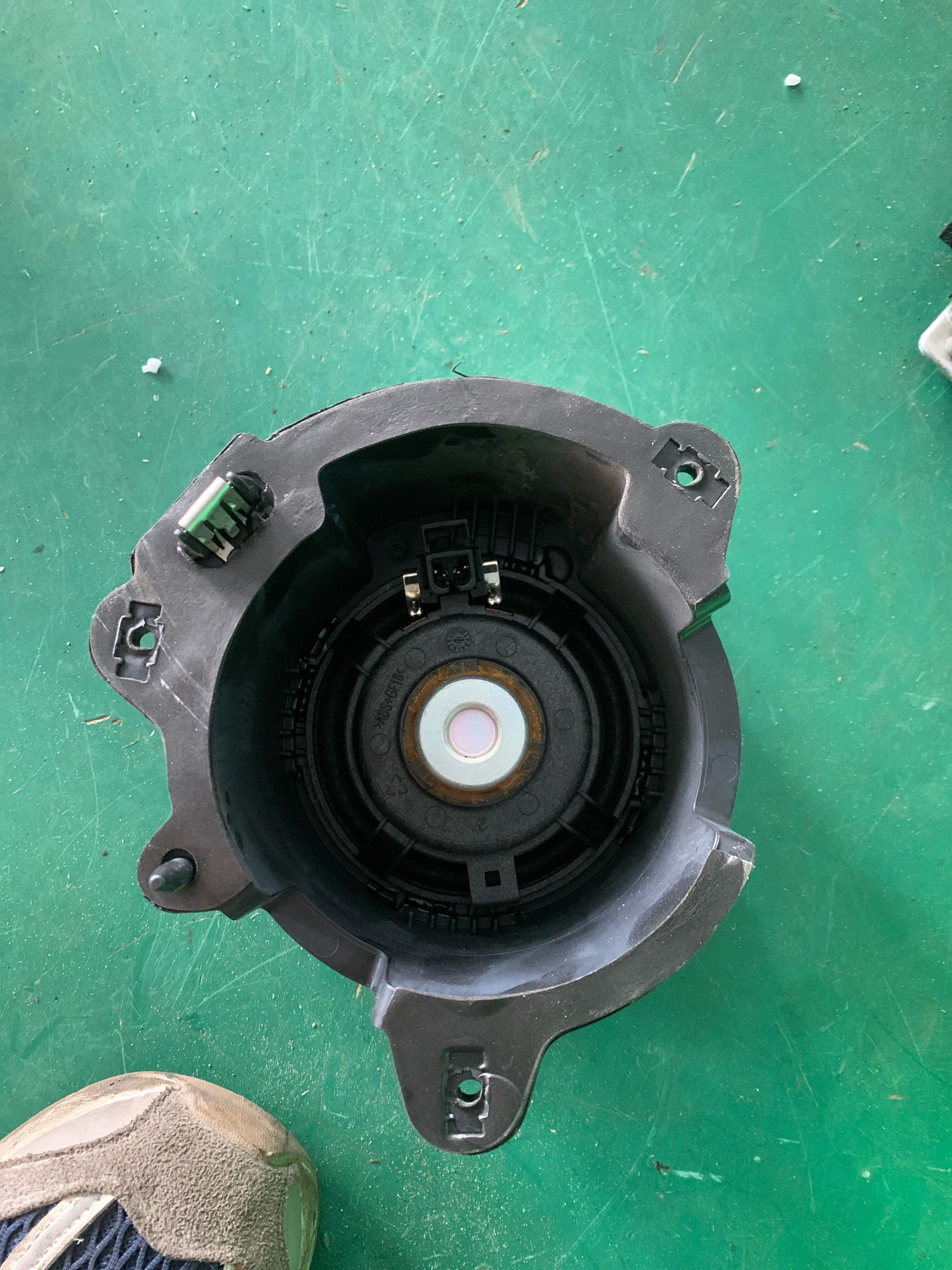 26354032 后门扬声器（右）