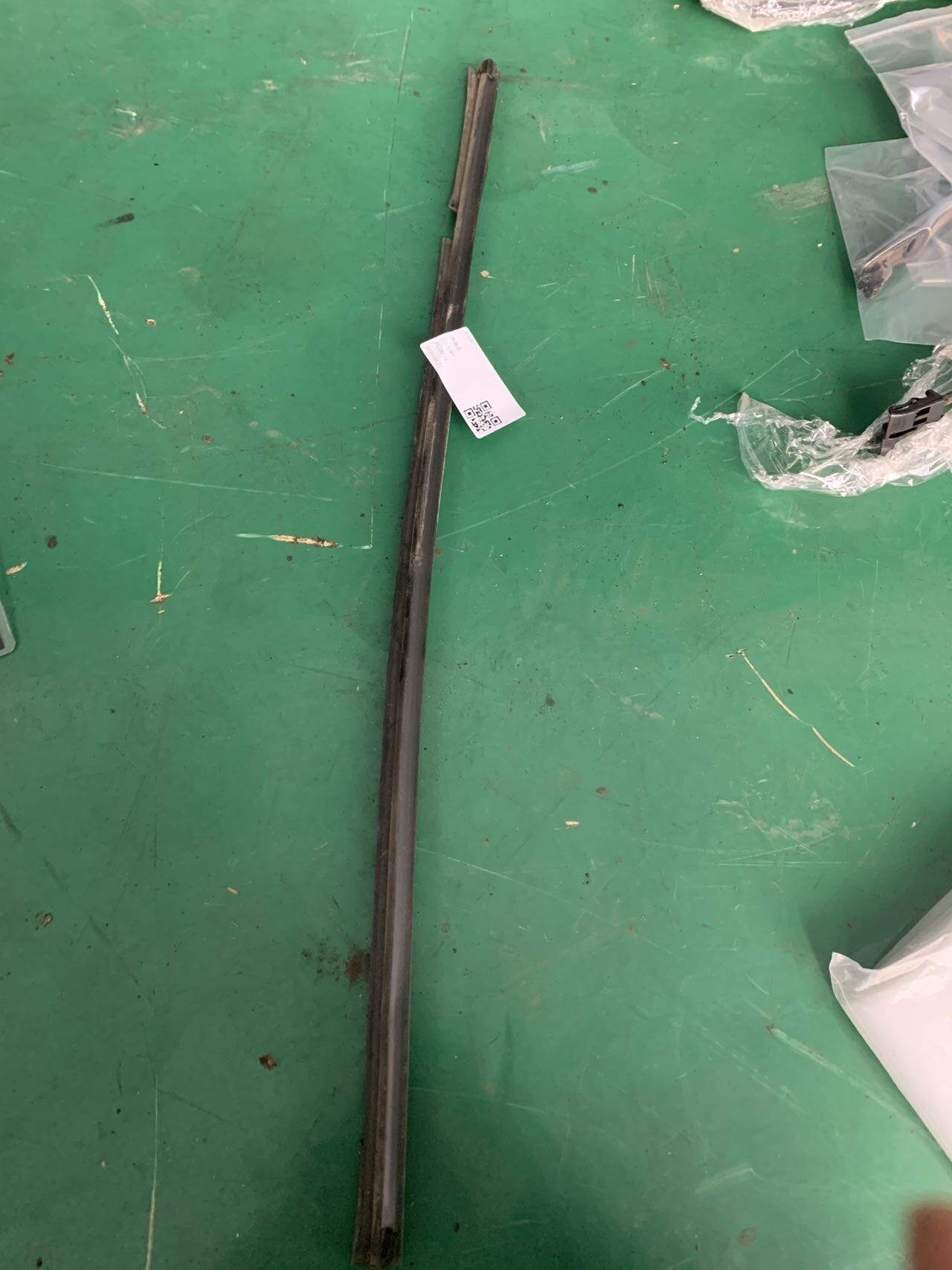 832413W000 后门玻璃压条(右内)