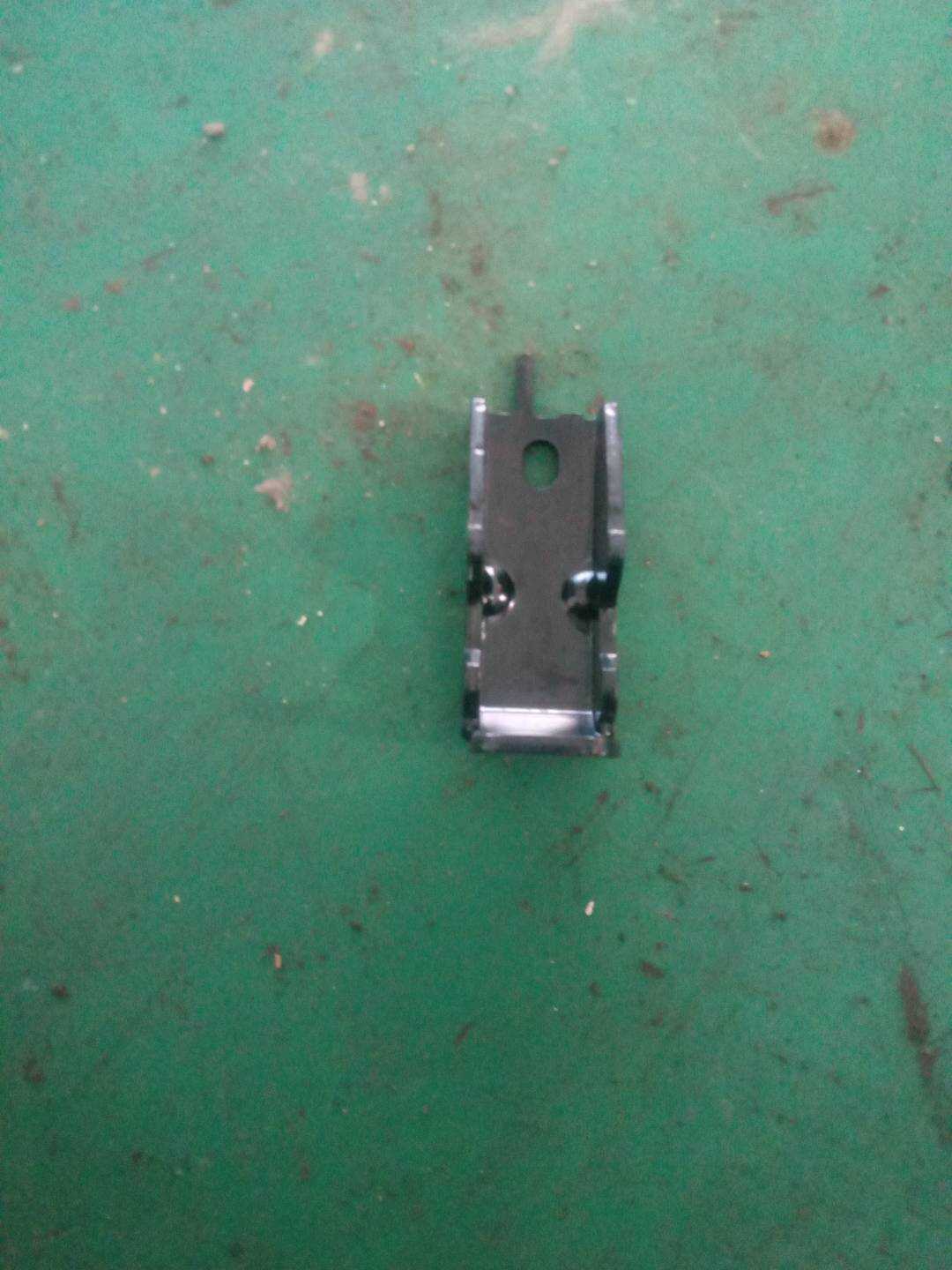 8W0886193 卡圈