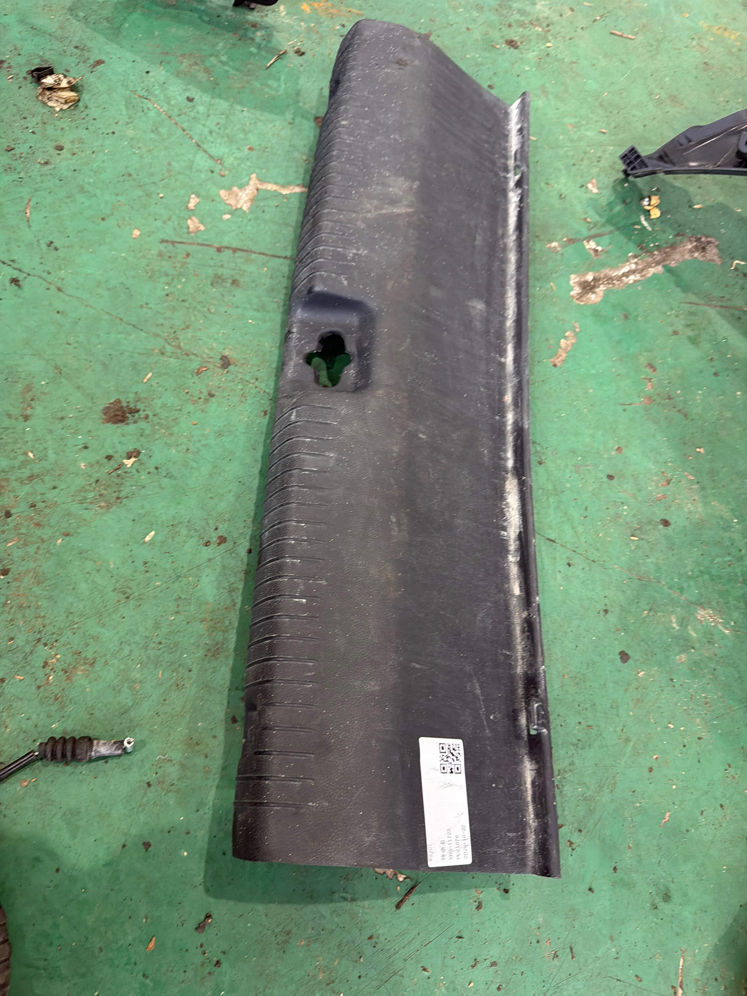 857704X000 Rear Panel Trim