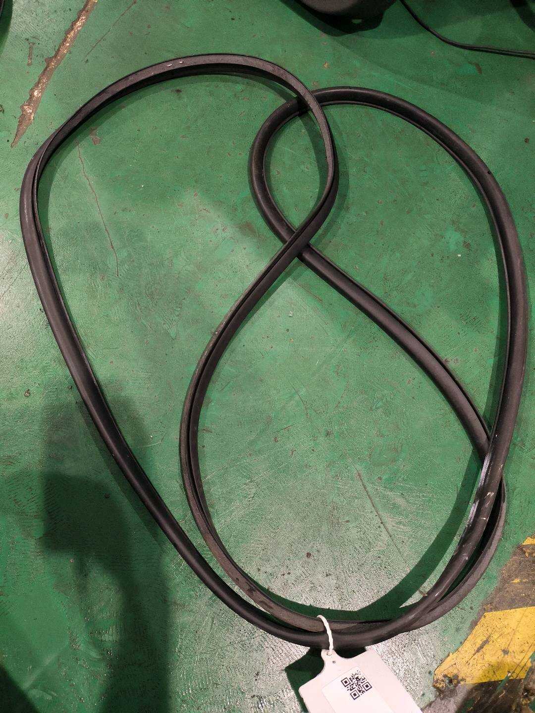 L8R0839911G 后门车门密封胶条(右)