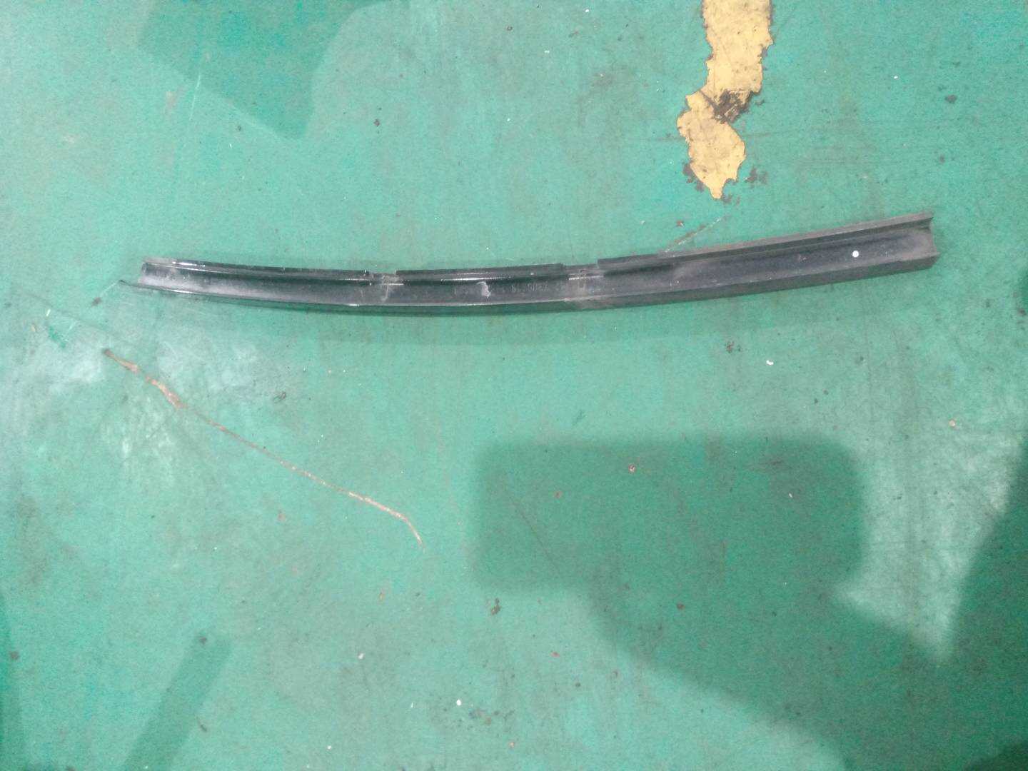 A21273001199040 后门玻璃导轨（左后）