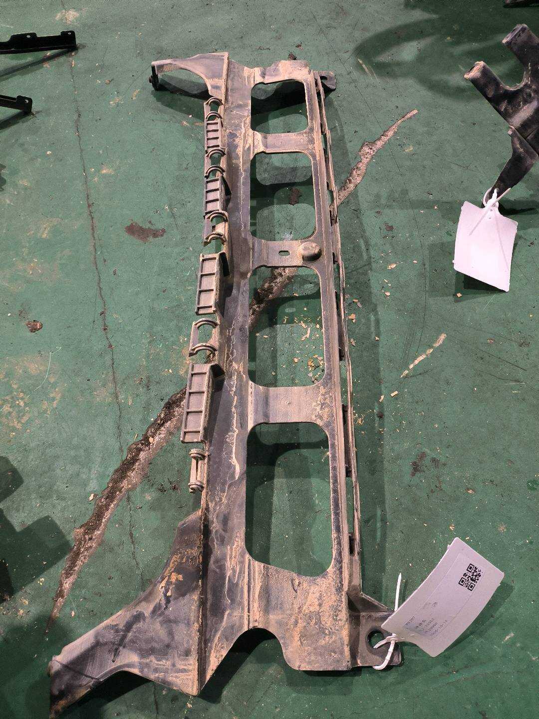 A2218850065 车架