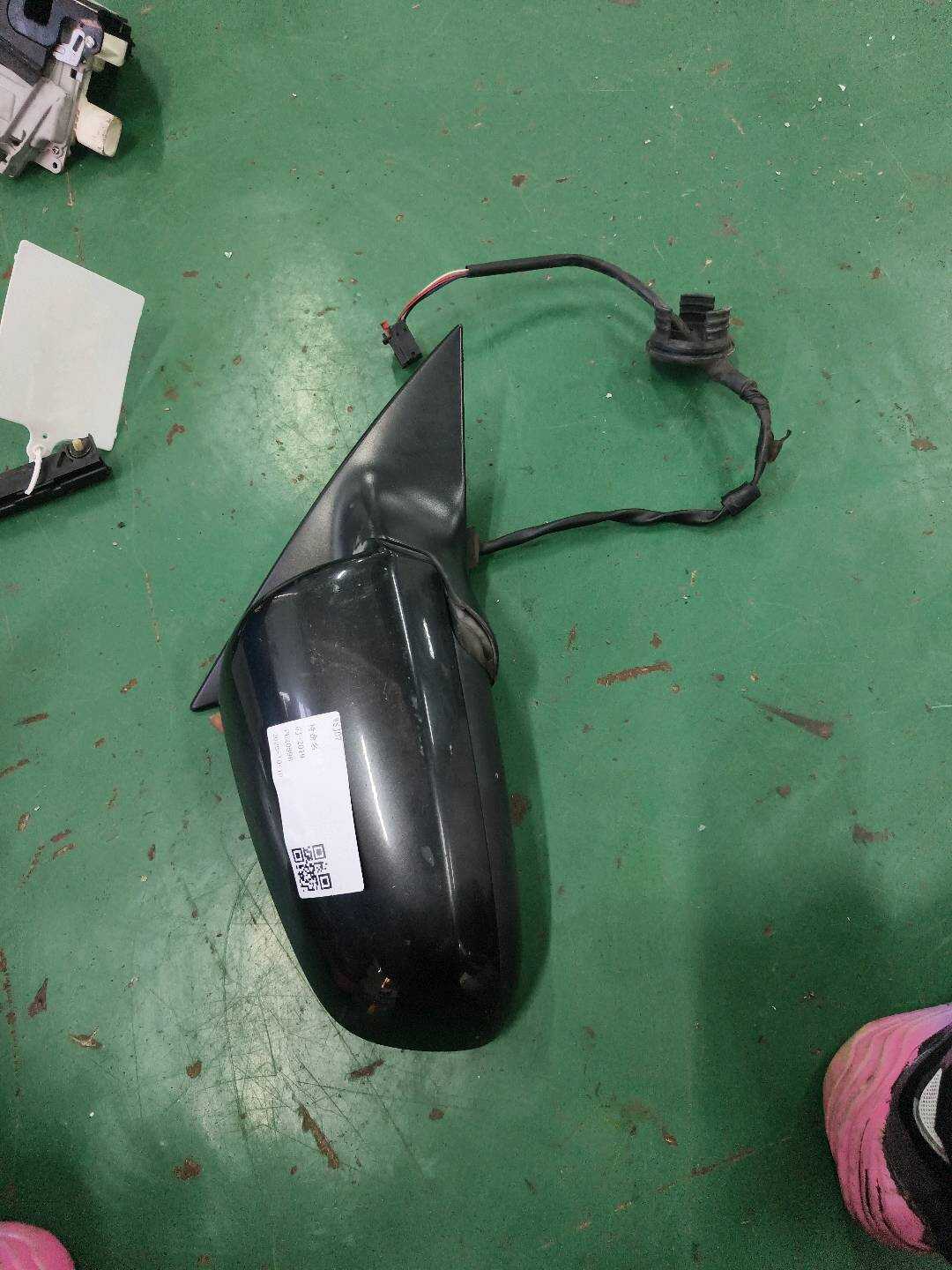L4F1858532J 倒车镜固定座(右)