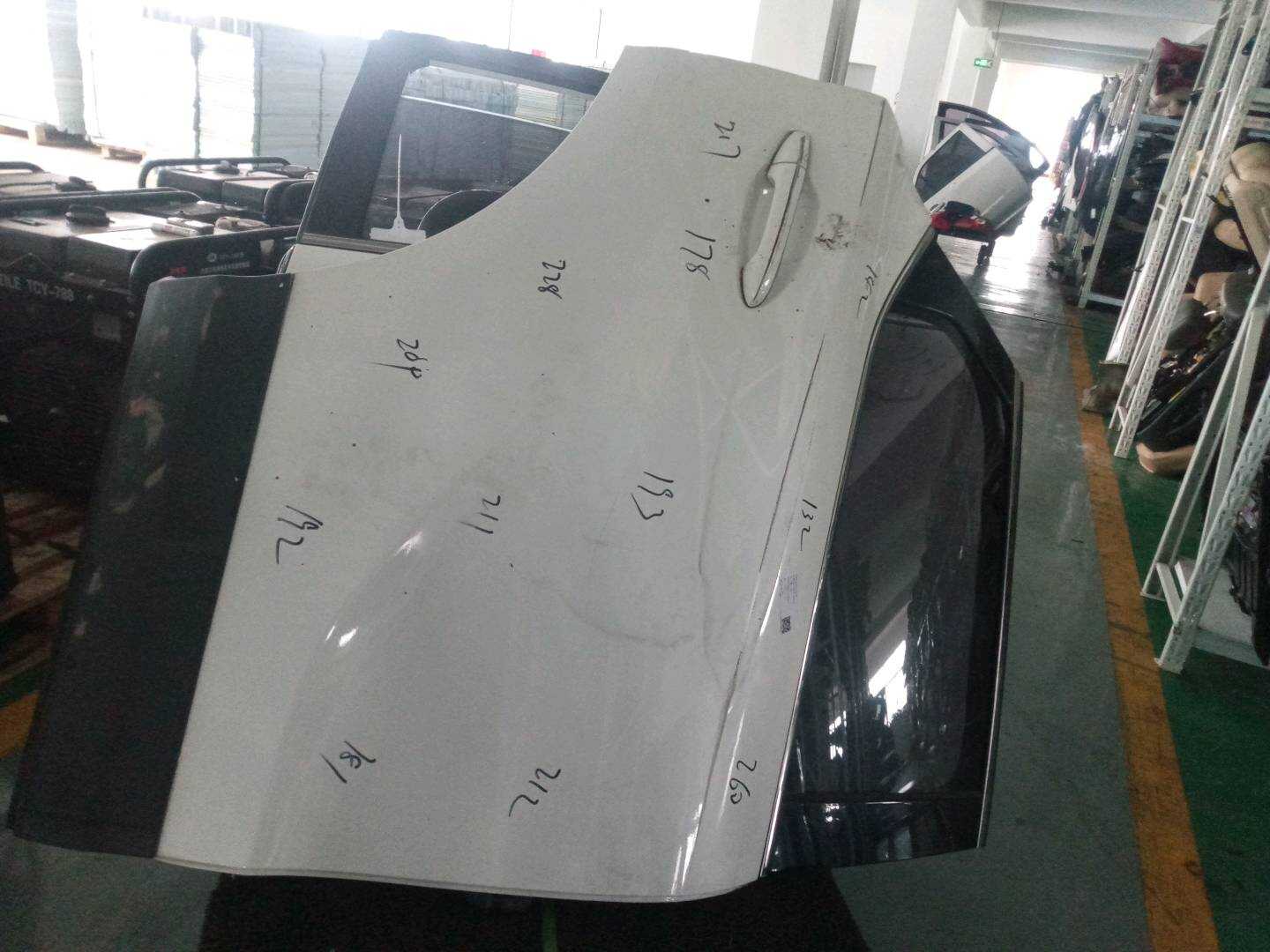 EDB32D001XX2S Rear Door Shell, Right