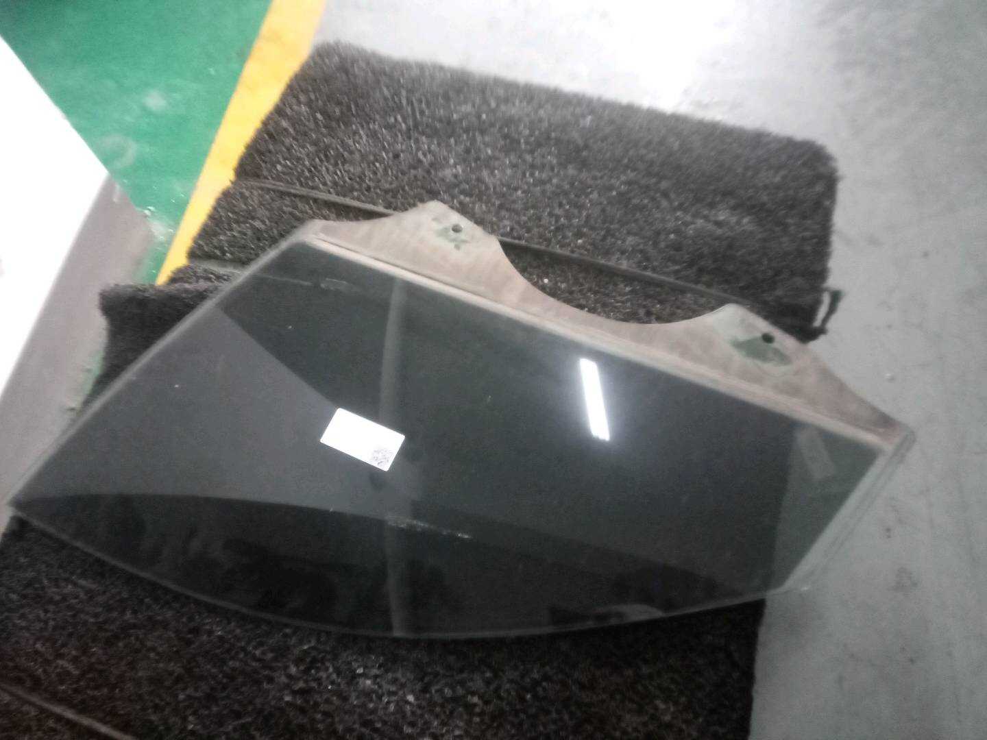 51337060263 前门玻璃（左）