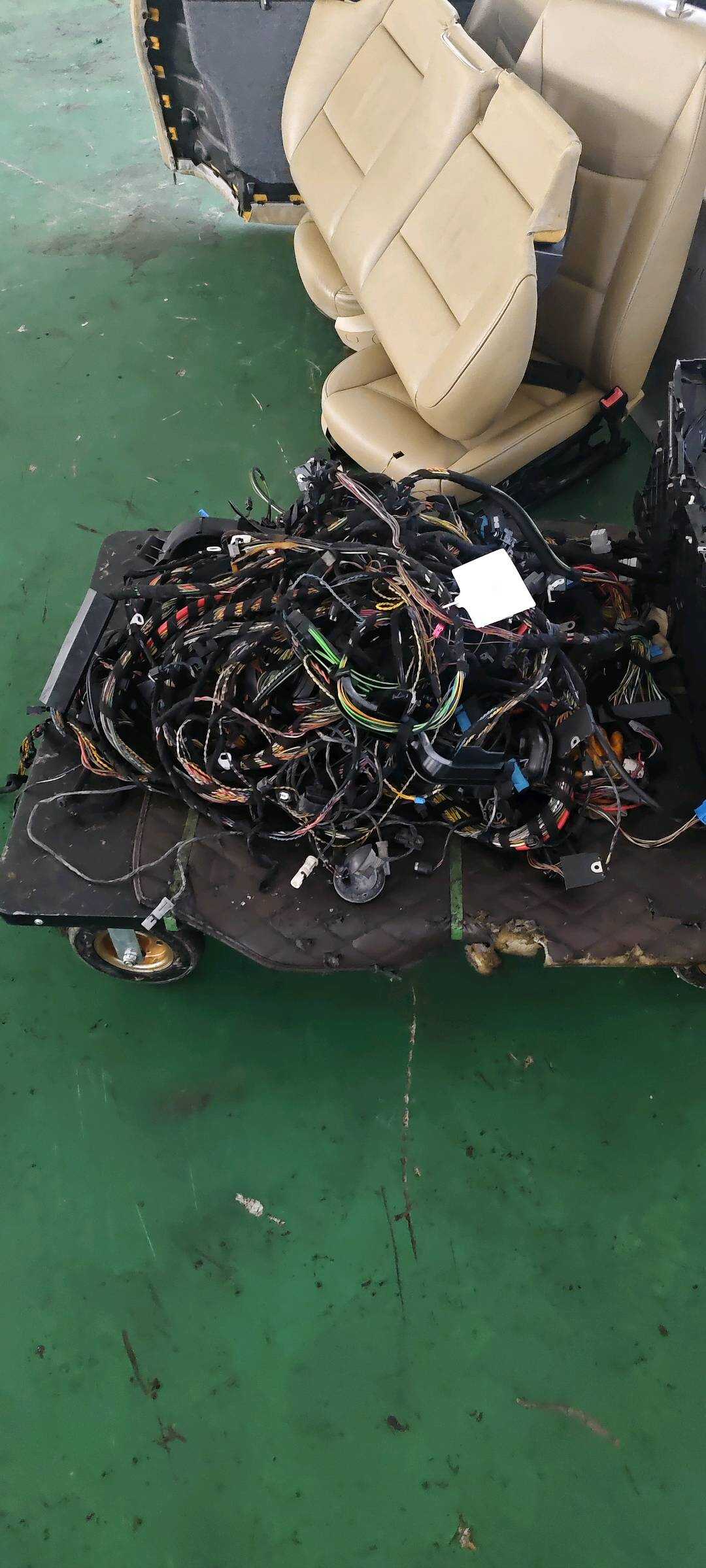61119166387 车身线束