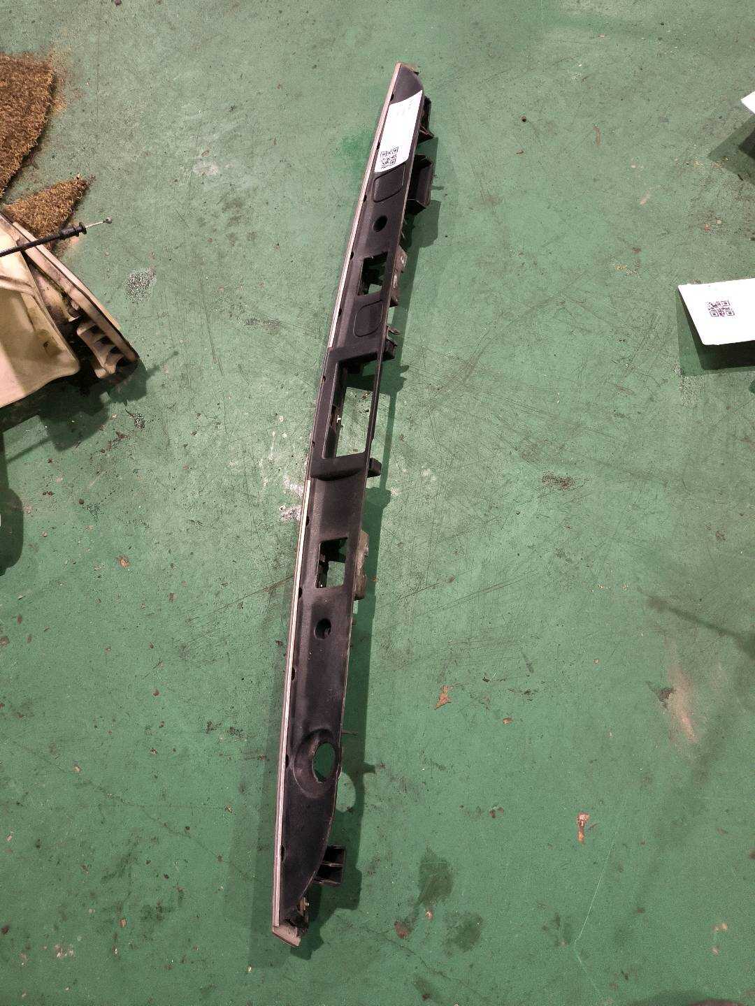 A2047400993 Trunk Lid Release Handle