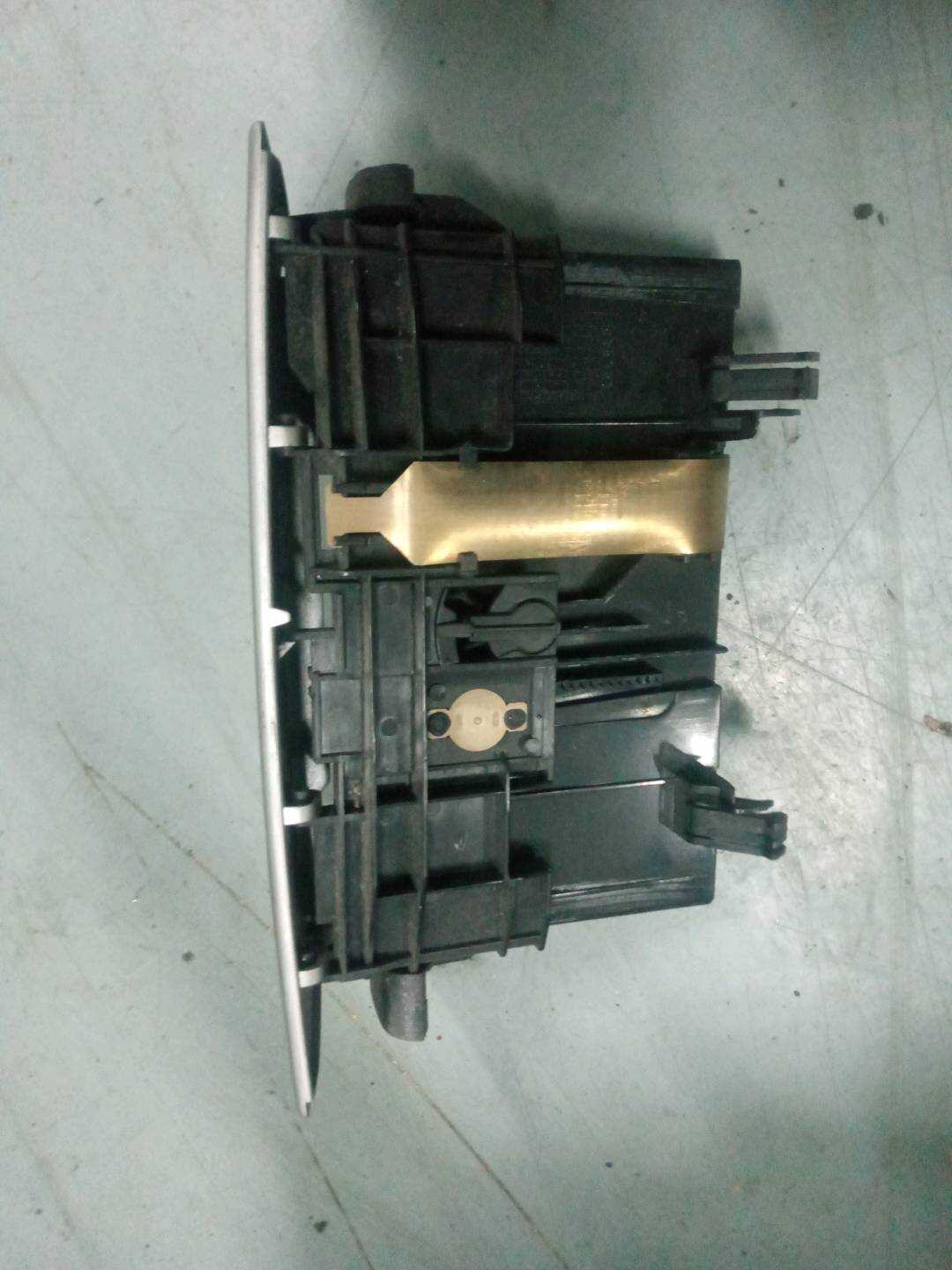 98AG15052CB 中控台