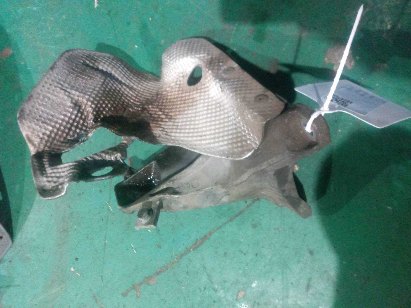 4F0199307R 发动机支架(左)