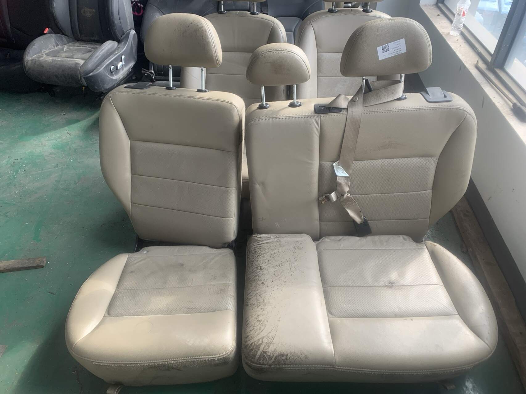 6L8Z7866800AA 后排座椅总成