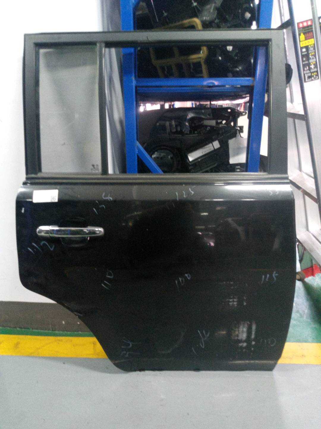 6201020Y08 后门壳(右)