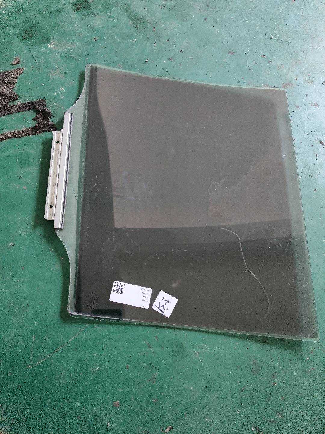 681130G030 后门玻璃(右)