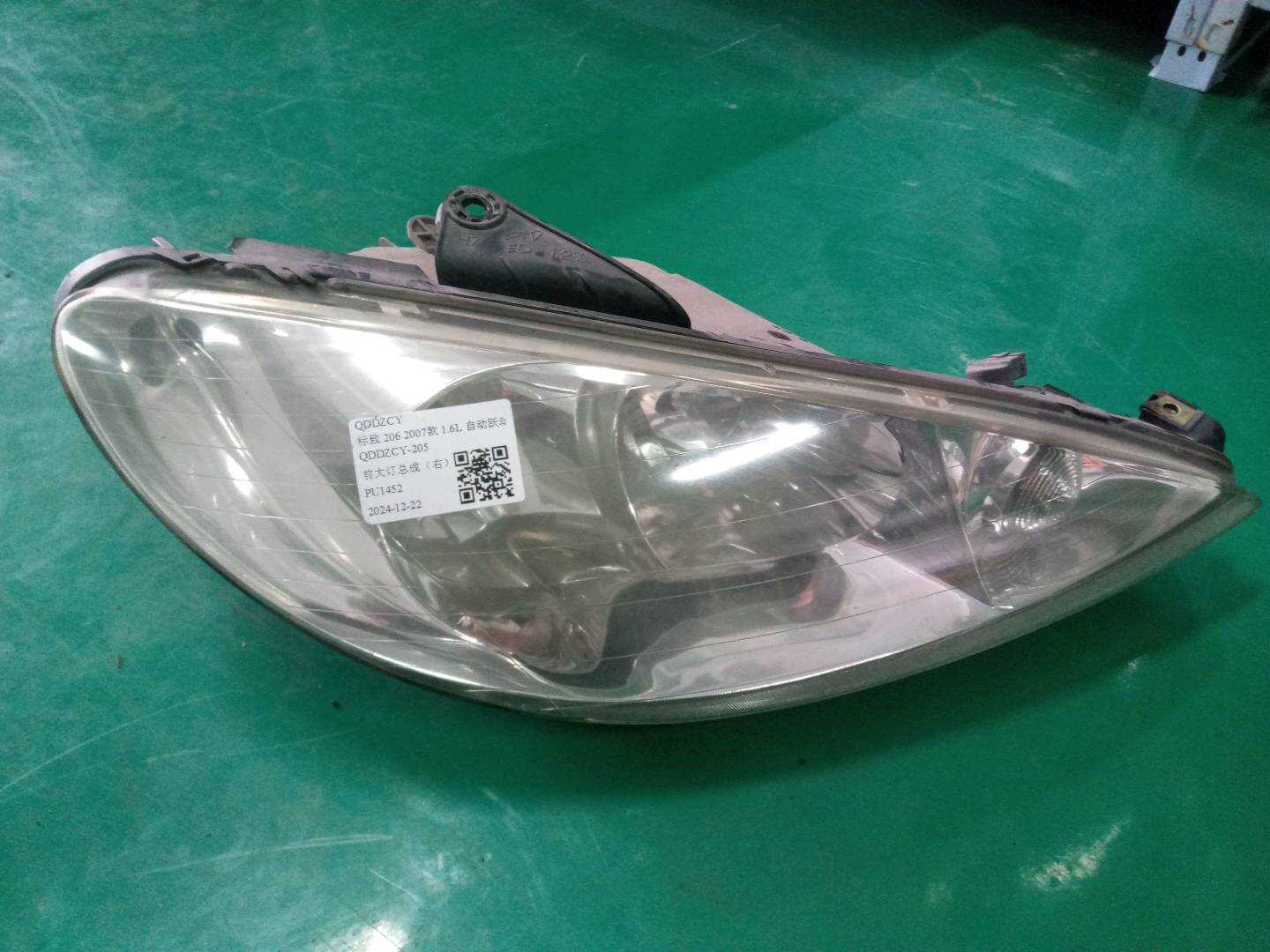 6206C4 前大灯总成(右)