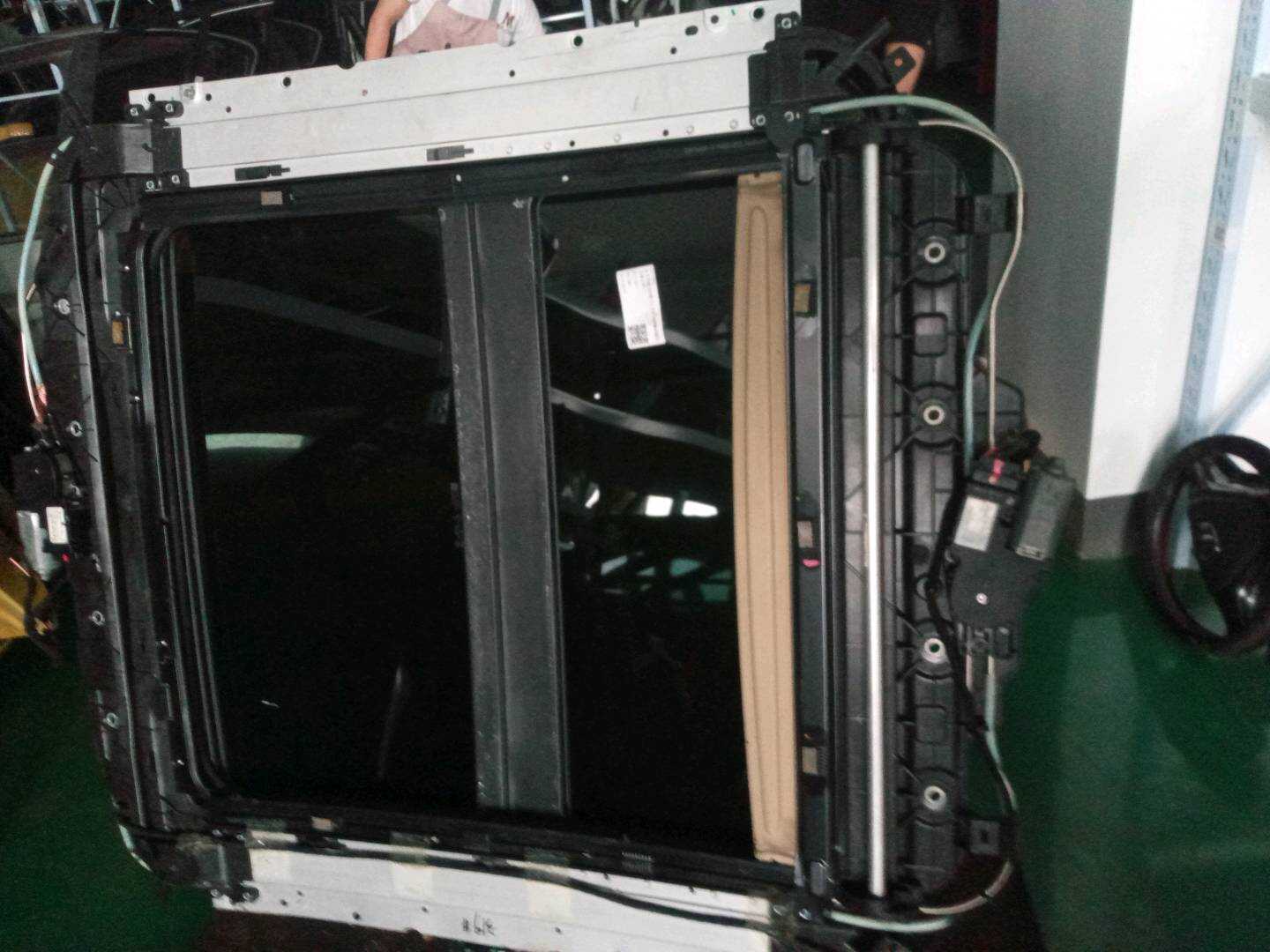 23117807 Sunroof Assembly