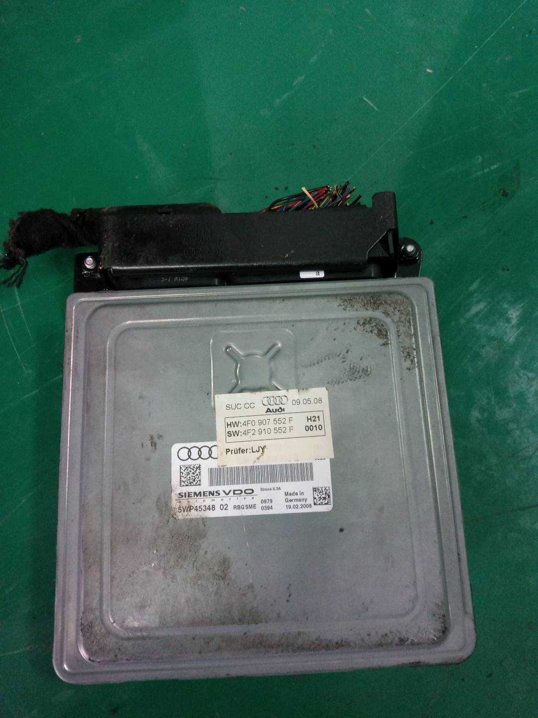 4F2910115GX 发动机电脑