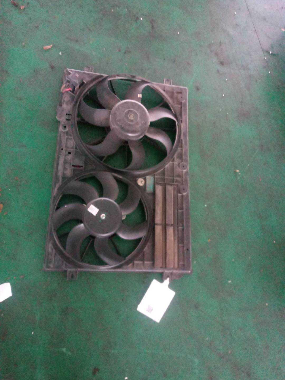 L1K0121205G9B9 水箱风扇