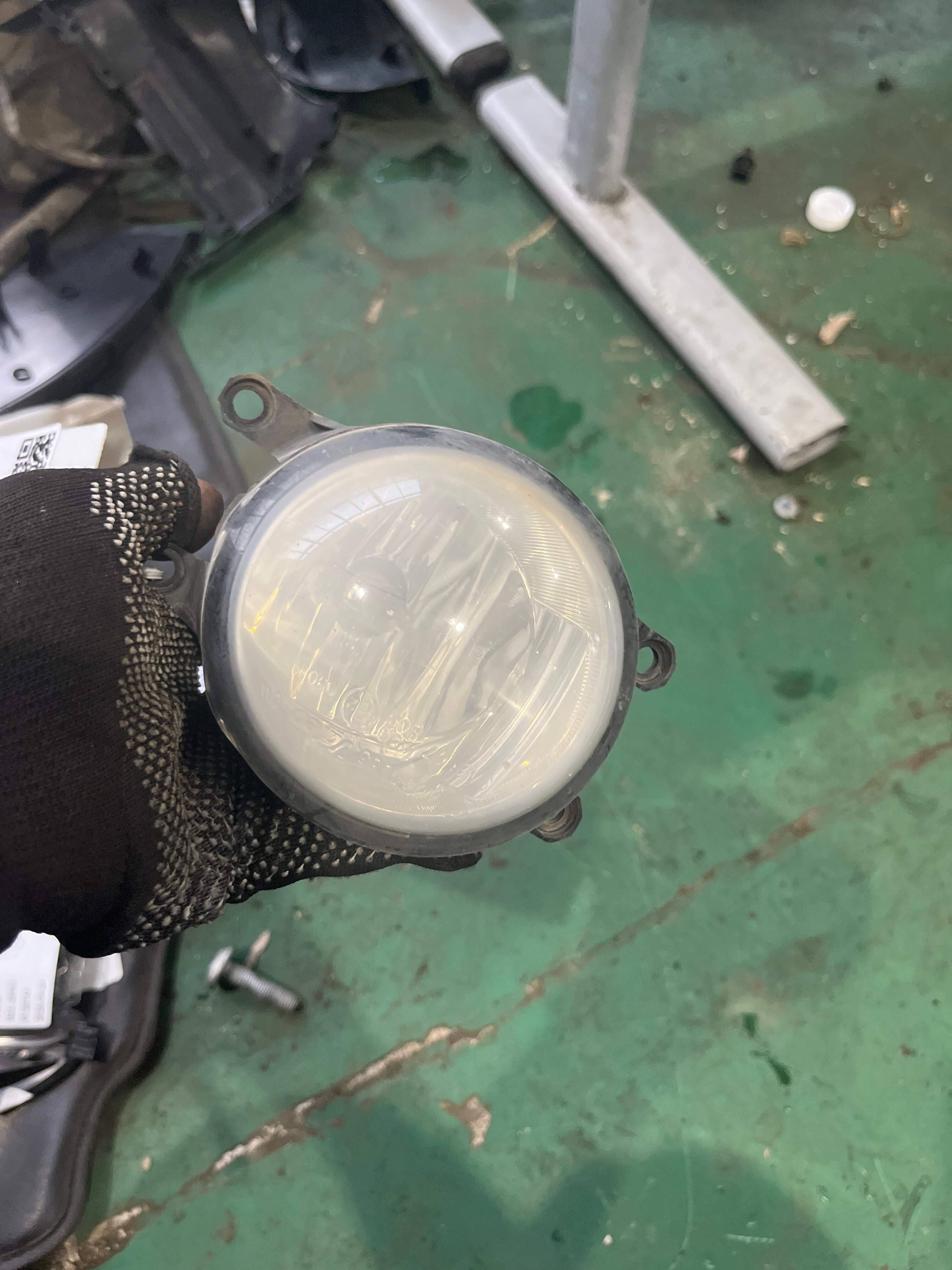 812200W040 前雾灯（左）