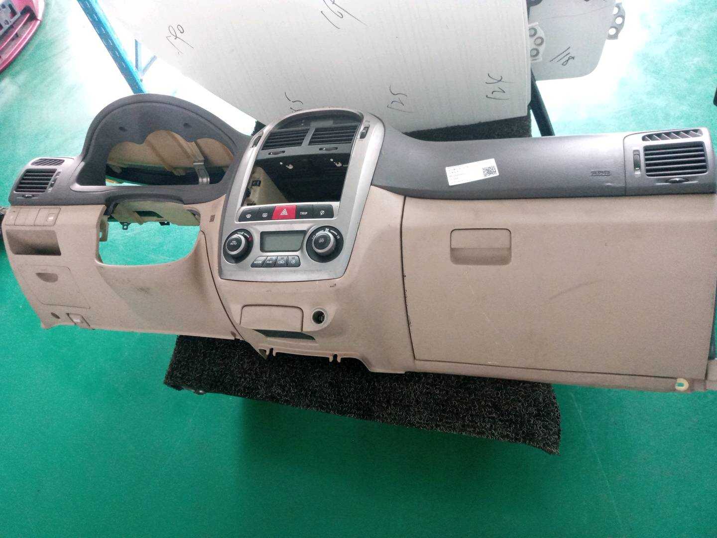 847100S000NZ 仪表台壳