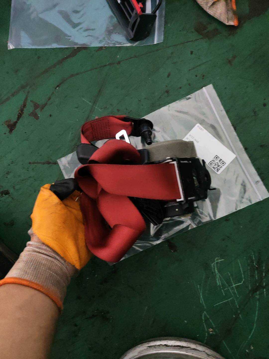B012912 右安全带卷收器总成