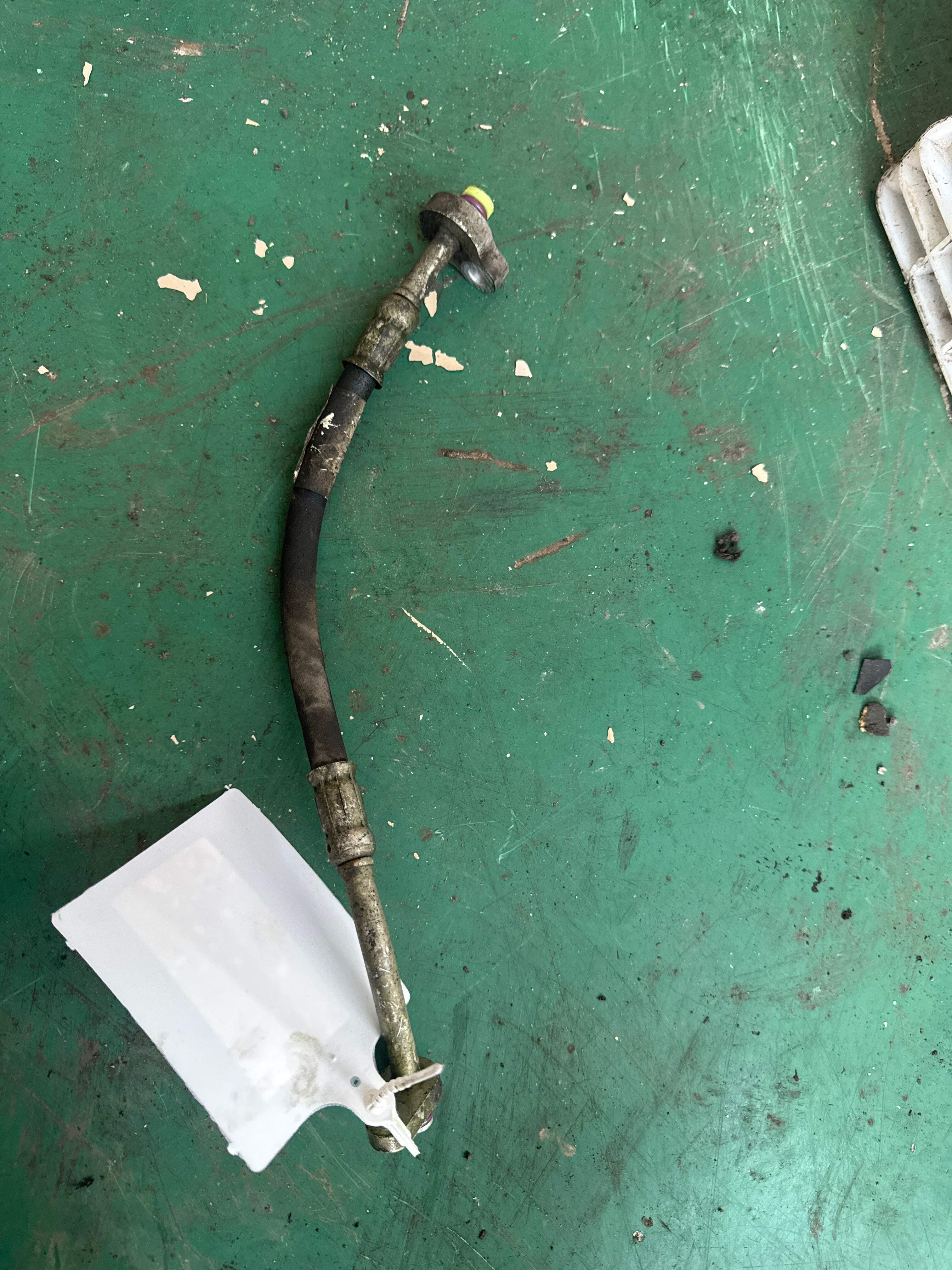 LR027790 A/C High Pressure Line (From Condenser To Evaporator)
