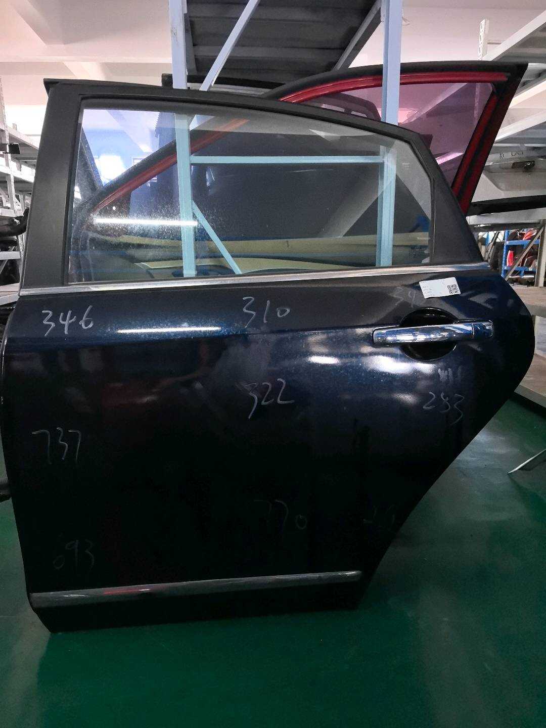 H21012DUMAD404 后门壳(左)