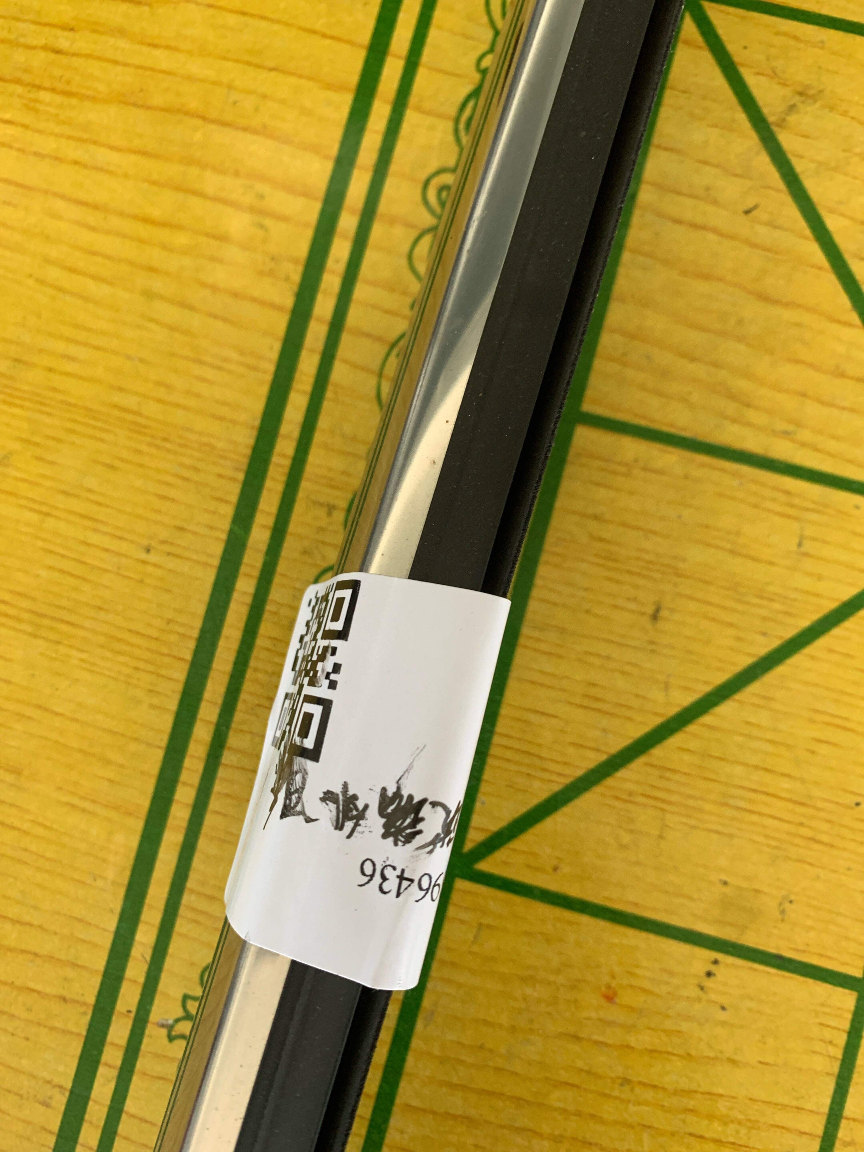 808203DN0A 前门玻璃外压条（右）