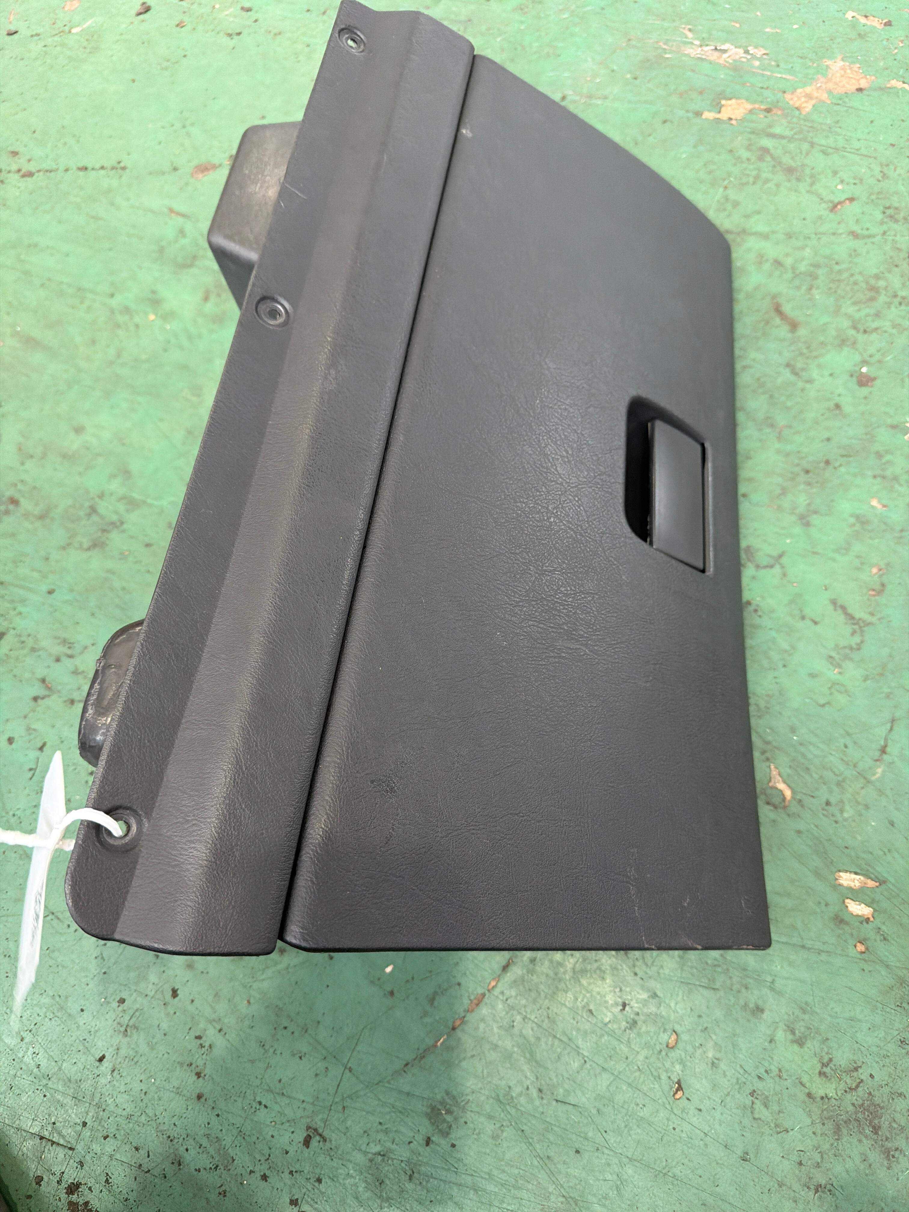 845012C800LK 仪表台杂物箱
