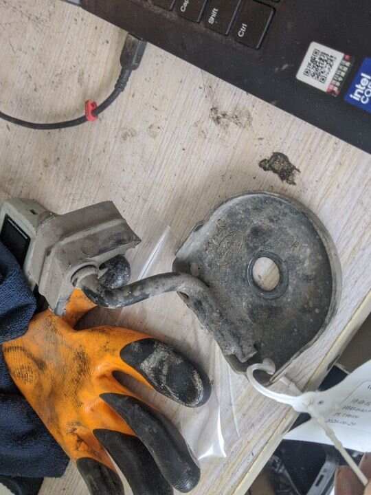 T2H3794 Exhaust Pipe Bracket, Right