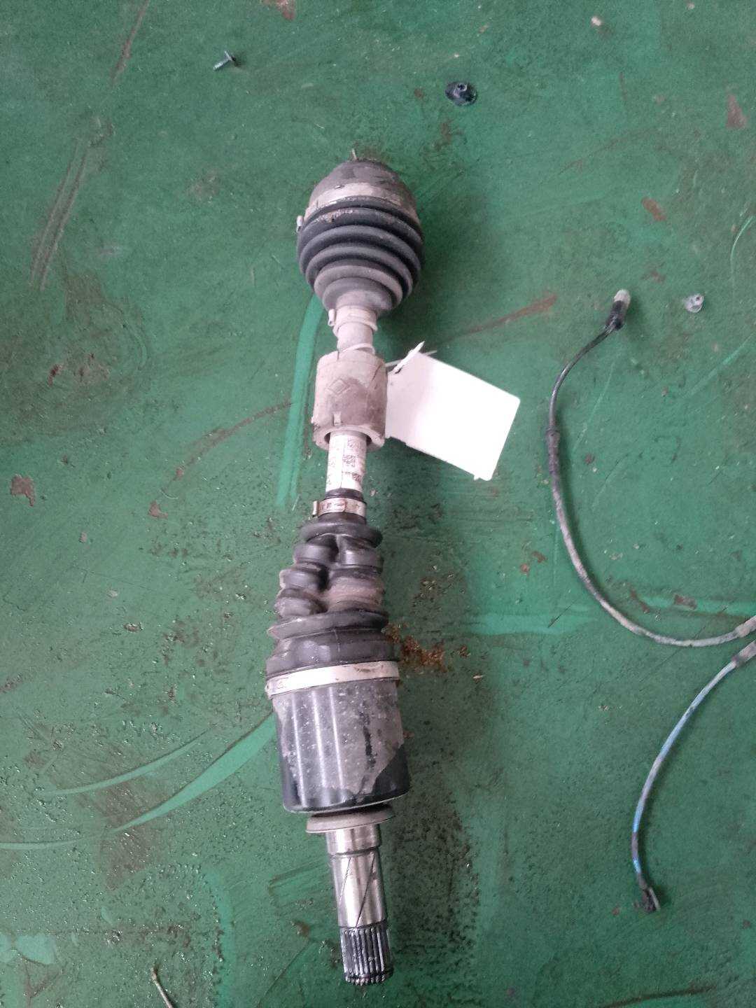 31605A52FD3 Front Axle Shaft, Left