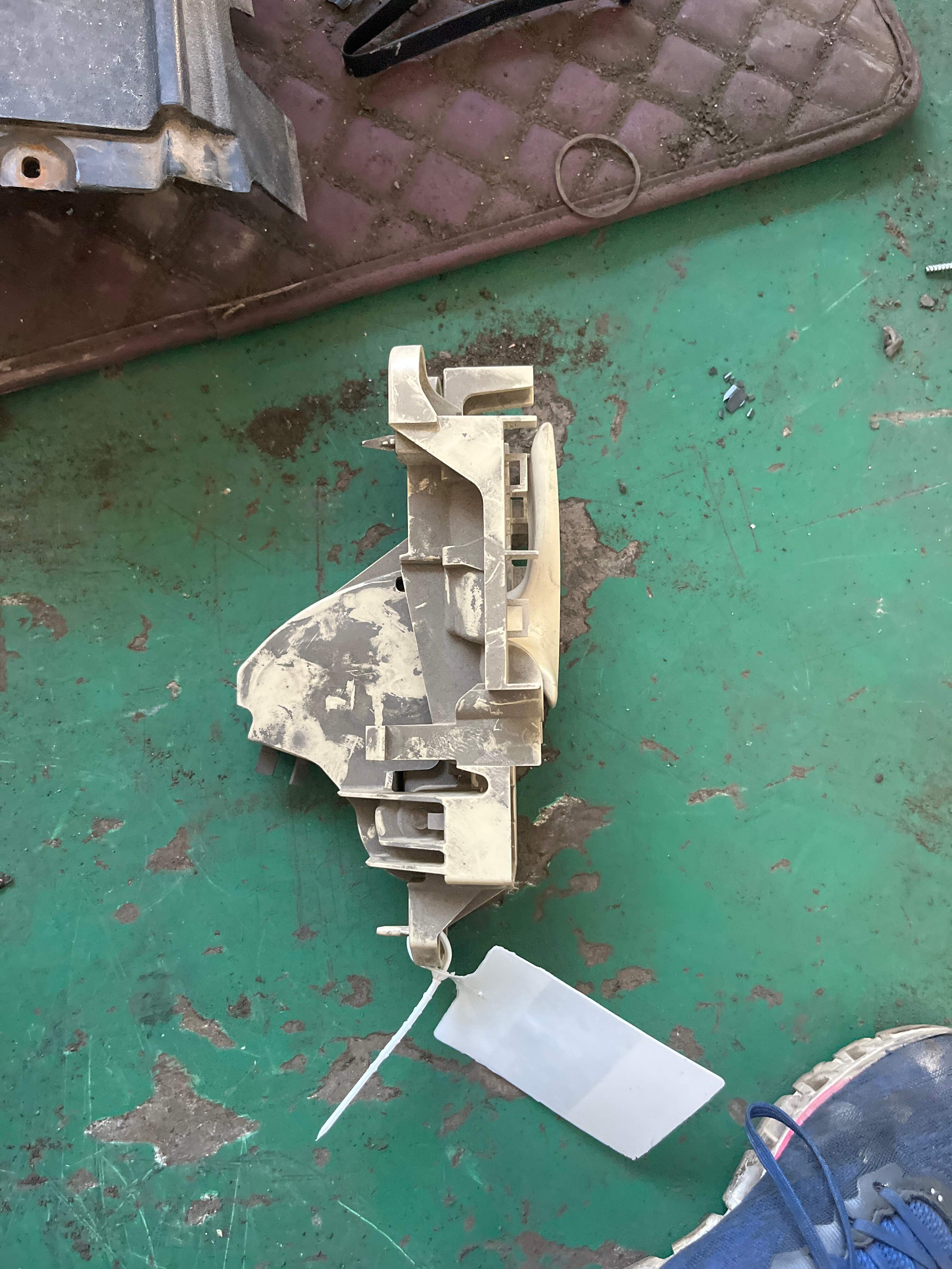 7205448020A0 左侧座椅靠背倾角遥控杆分总成