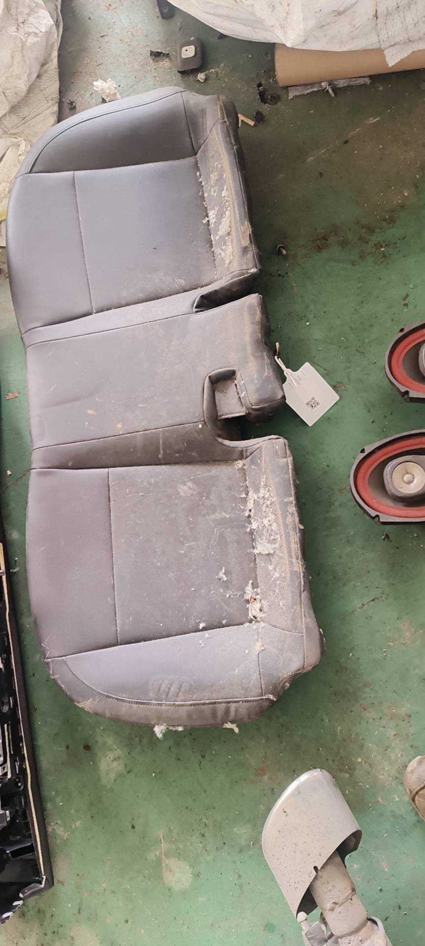 89160F9000WBX 后座椅底座面罩