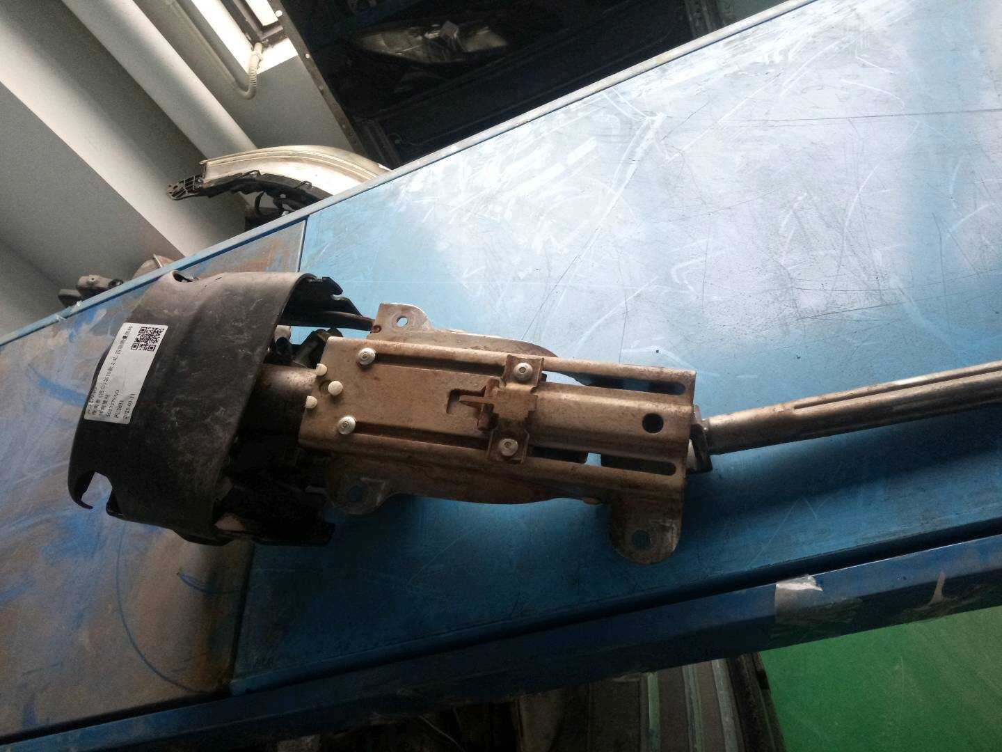 5057279AO 转向管柱
