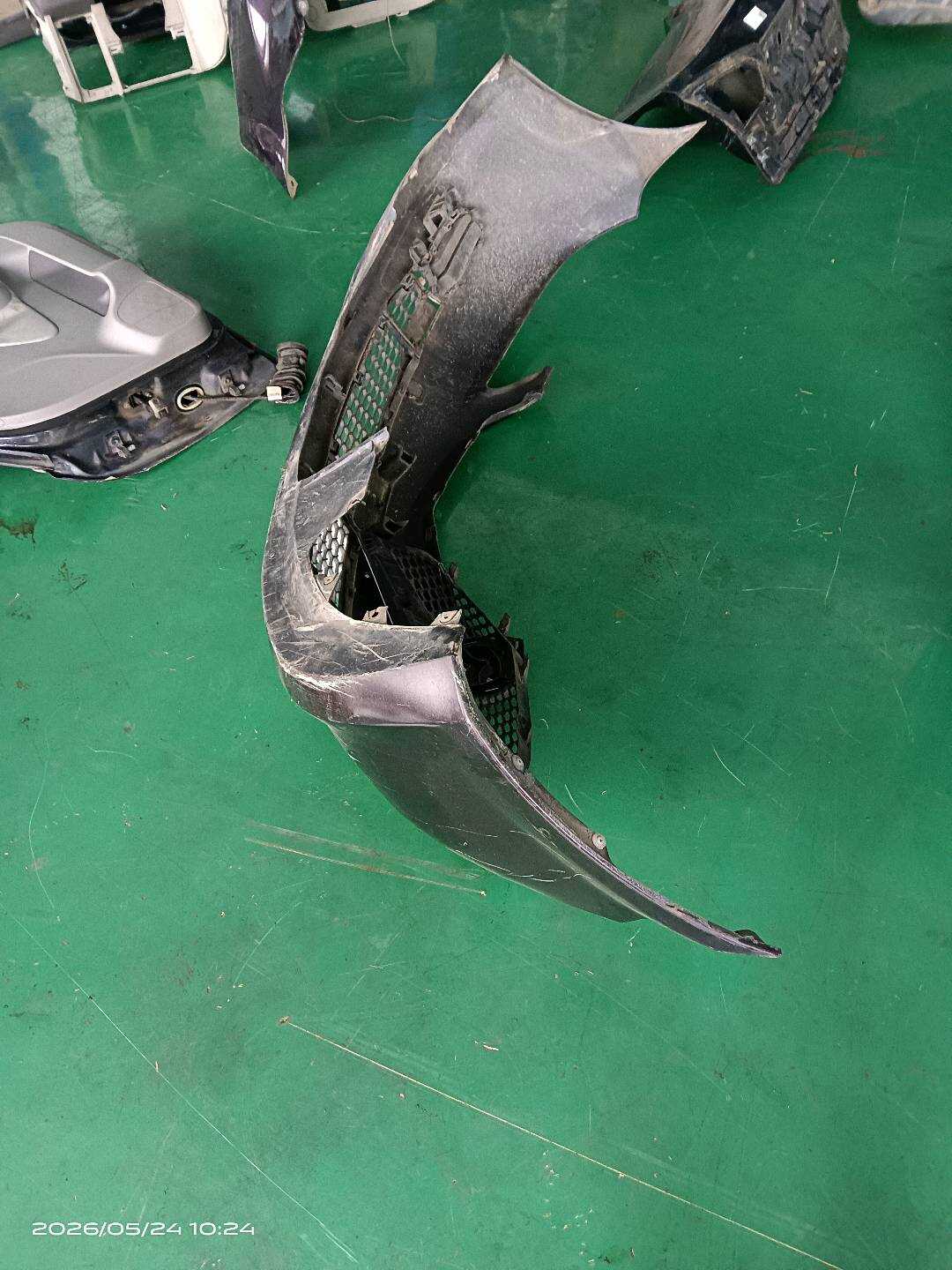 GS0C50031 Front Bumper Cover