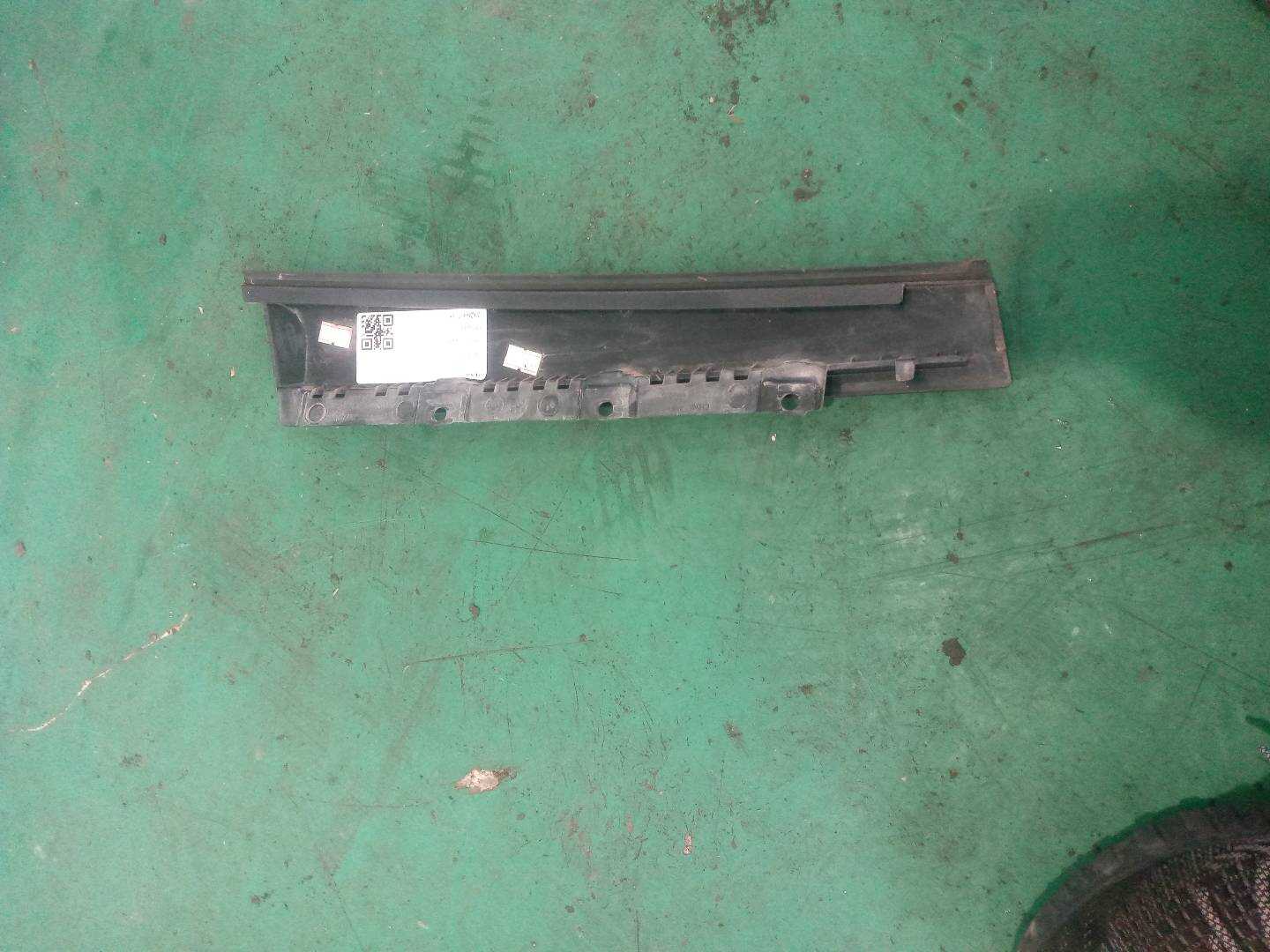8WD839902A Rear Door Window Frame Outer Trim, Front Right