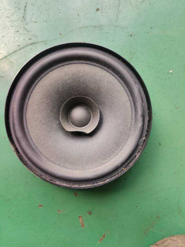 16D035710 前门扬声器(左)